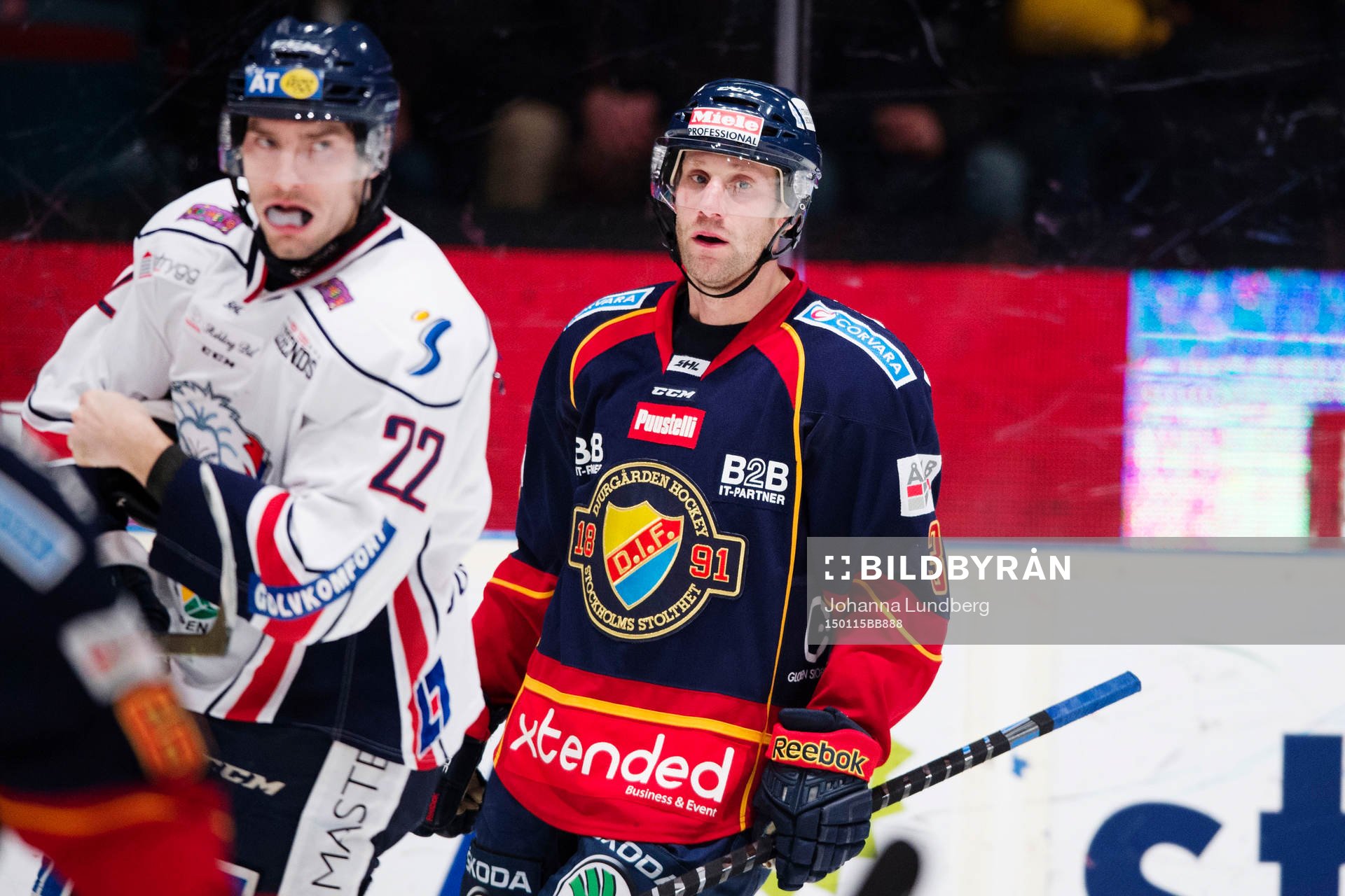 Linköpings Mattias Sjögren och Djurgården Marcus Nilson