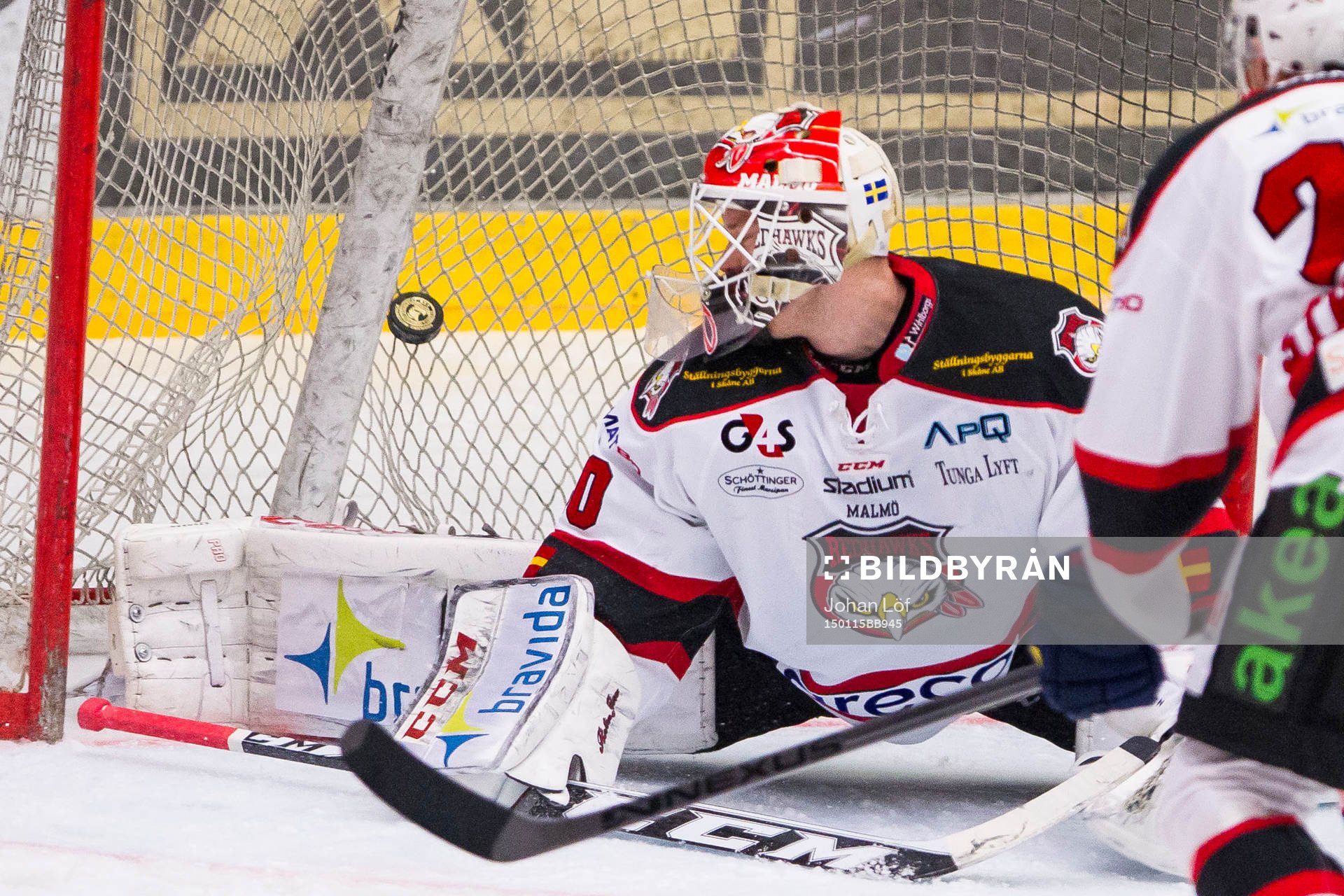Malmös målvakt Pontus Sjögren släpper in 1-0 pucken