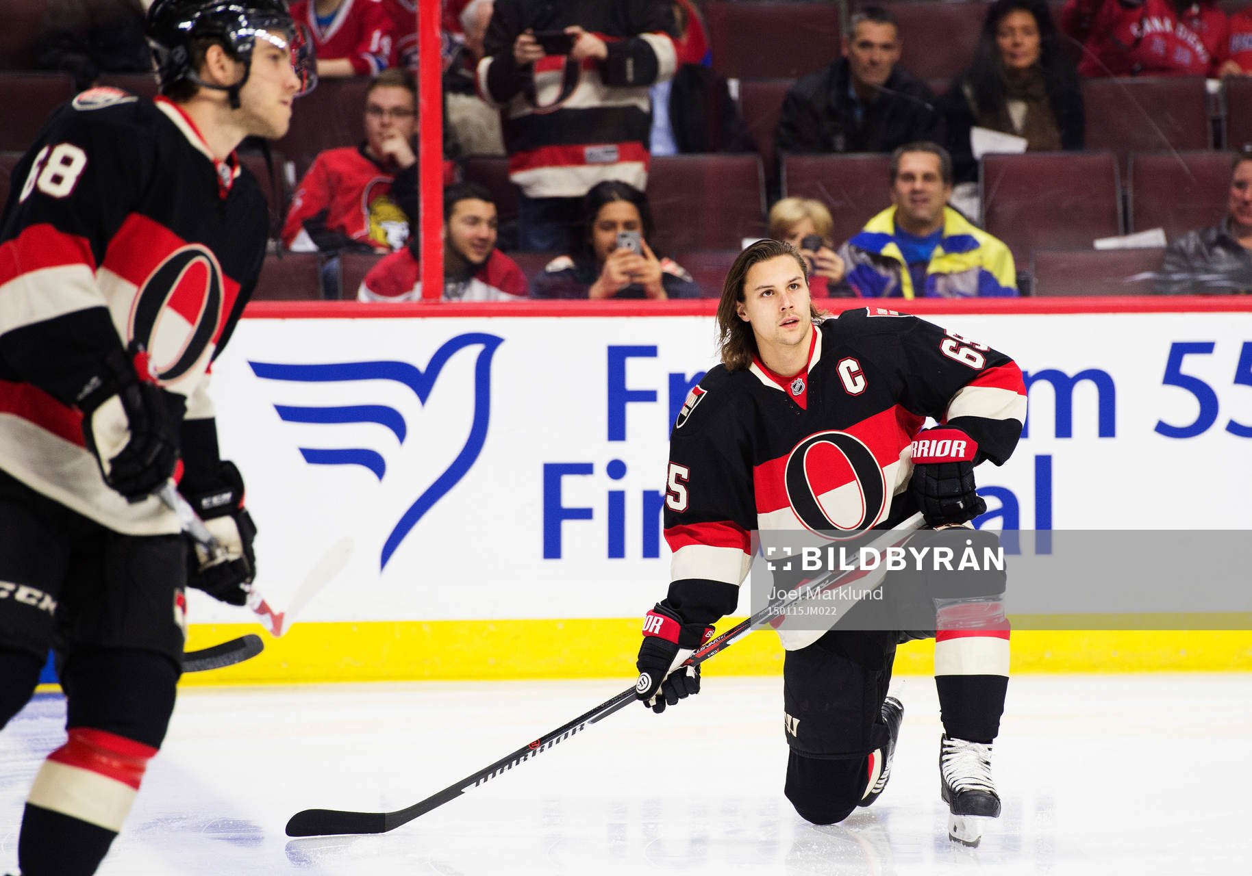 Ottawas Erik Karlsson på uppvärmningen