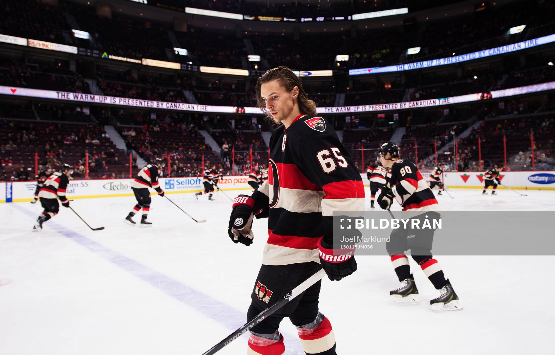 Ottawas Erik Karlsson på uppvärmningen