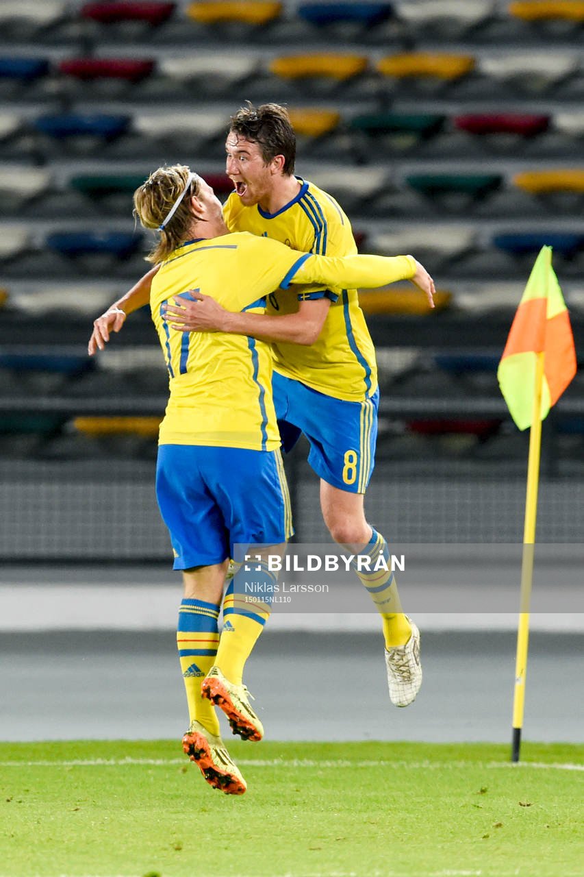 Sveriges Marcus Rohdén och Nicklas Bärkroth jublar