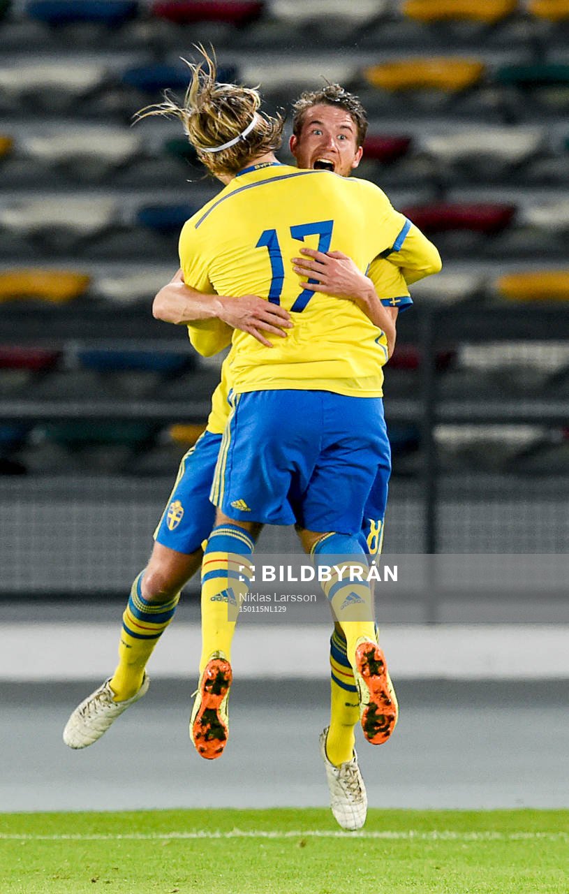 Sveriges Marcus Rohdén och Nicklas Bärkroth jublar