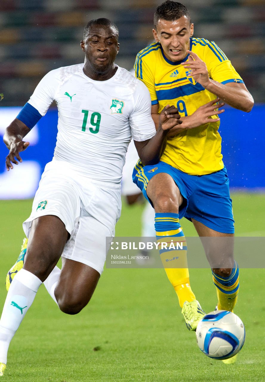 Elfenbenskustens Yaya Toure och Sveriges Nabil Bahoui