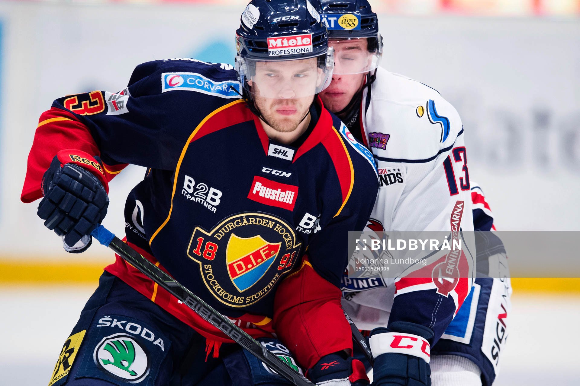 Djurgården Tobias Hage och Linköpings Jakub Vrana