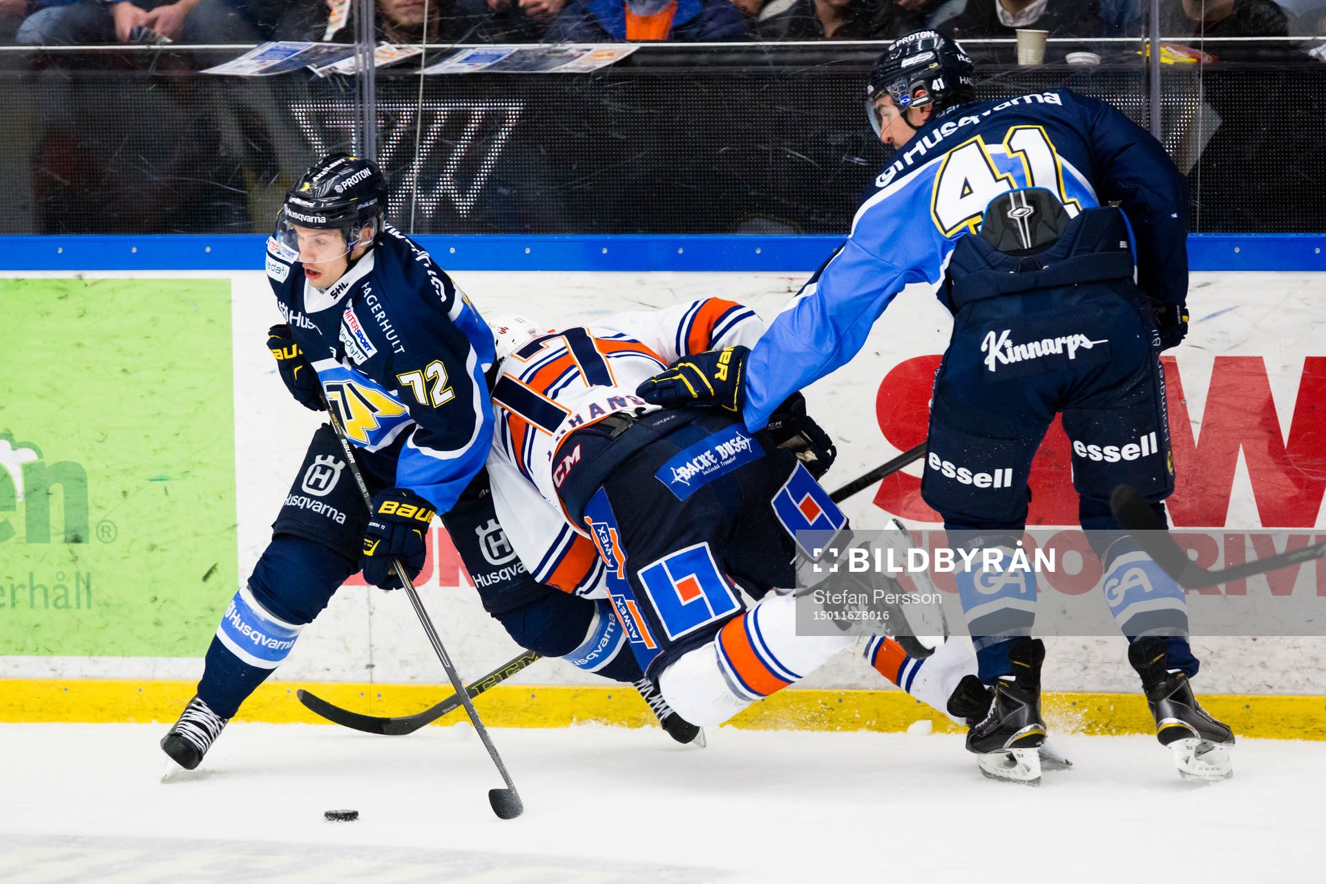s Patrik Carlsson och Chris Campoli (h)