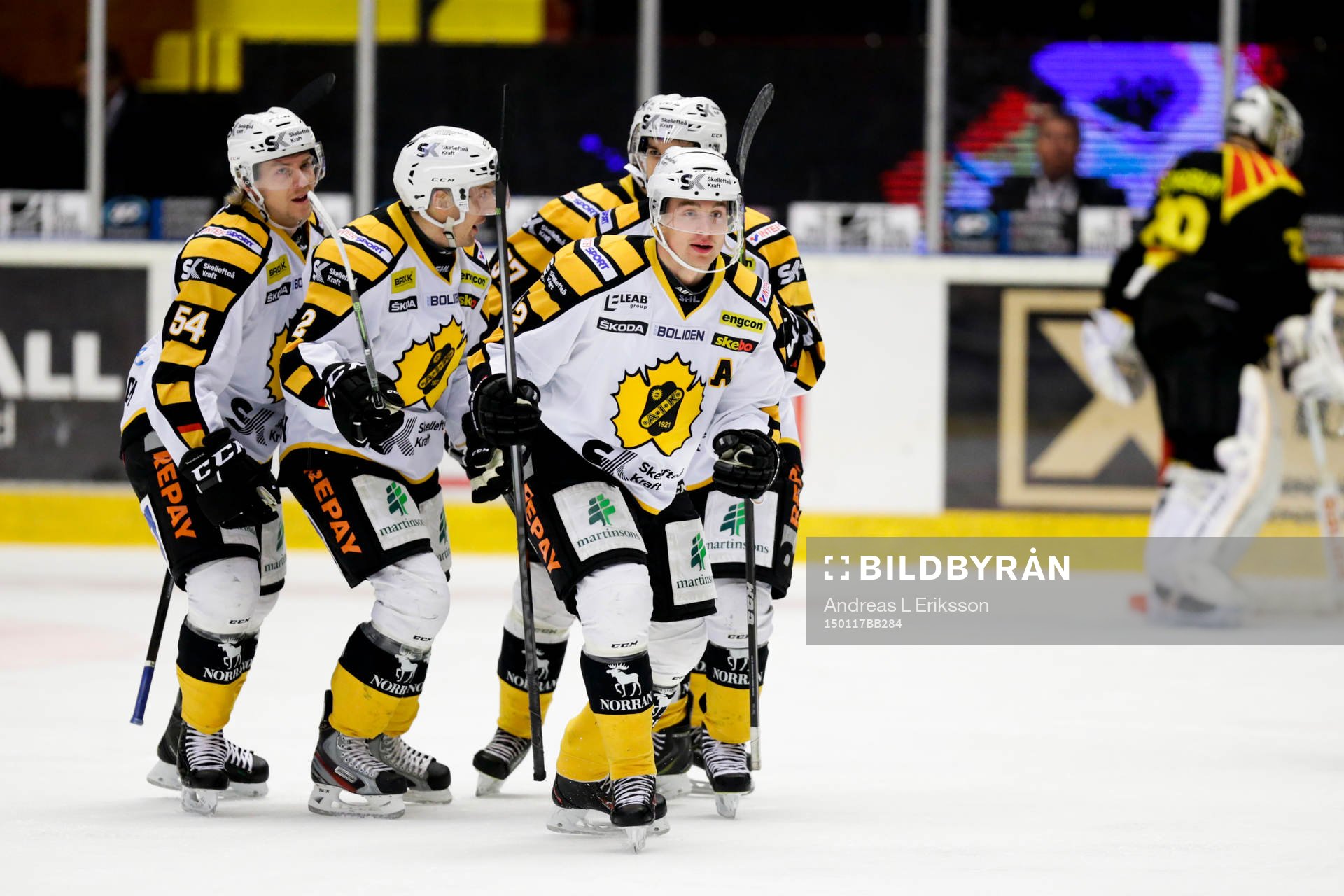 Skellefteås Adam Pettersson jublar