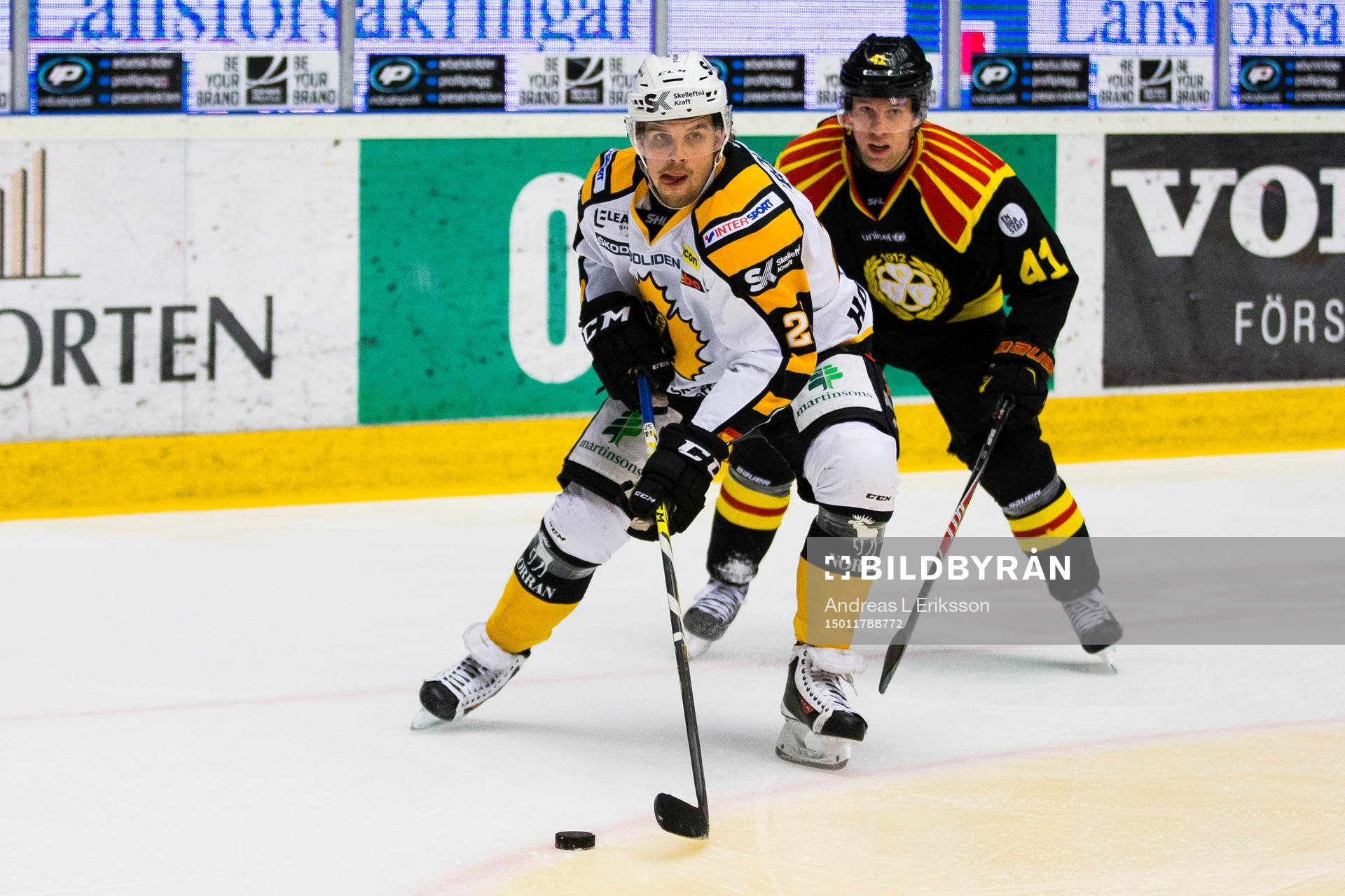 Skellefteås Axel Holmström och Brynäs Greg Scott