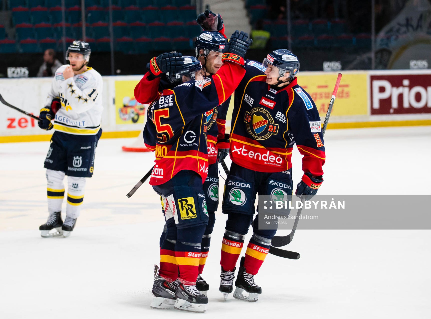 Djurgårdens Steve Saviano gör 5-2 i öppen kasse och