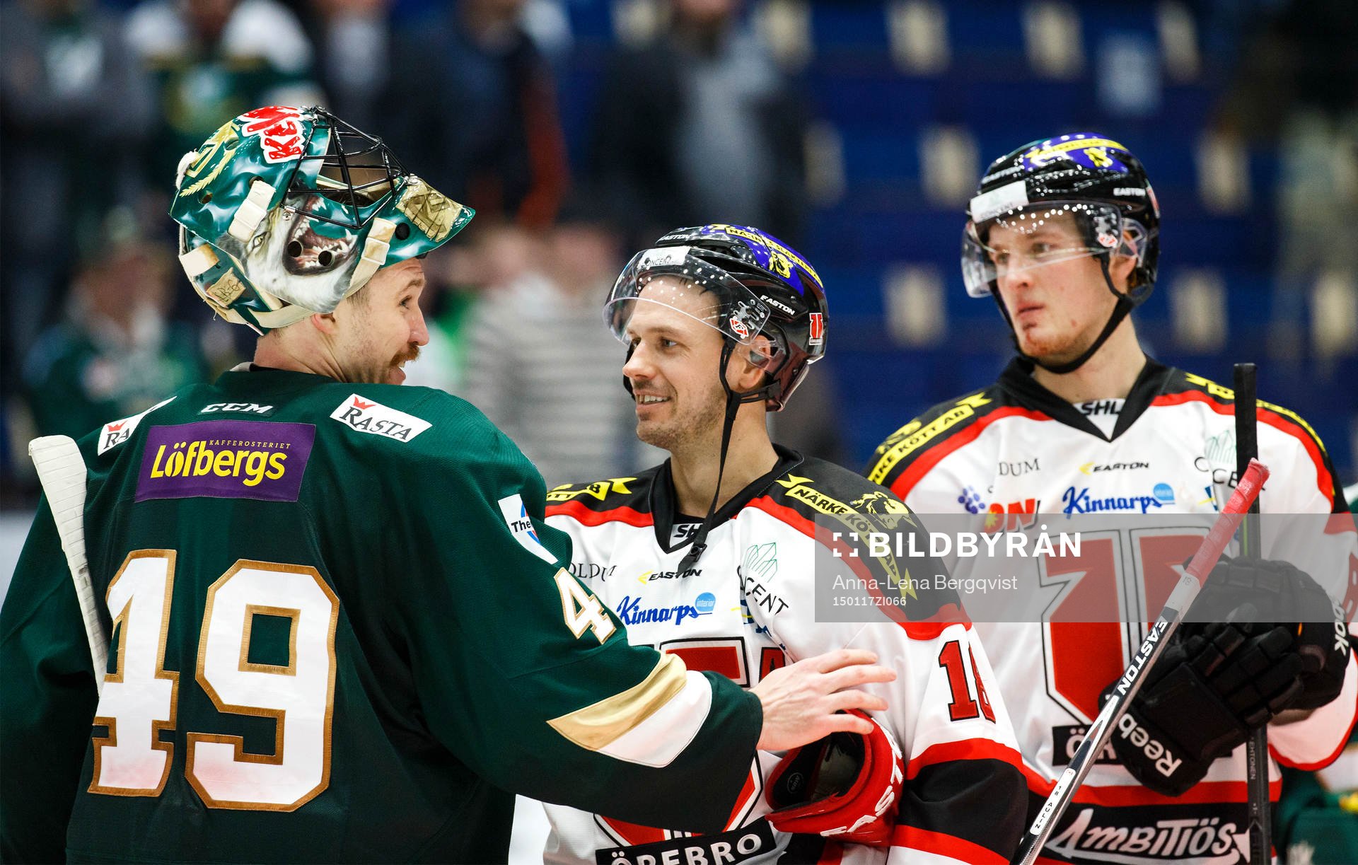 Färjestads målvakt Justin Pogge och Örebros Jared Aulin