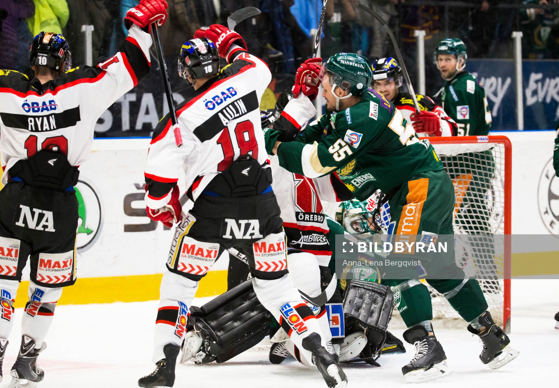 Örebros Derek Ryan, Jared Aulin jublar