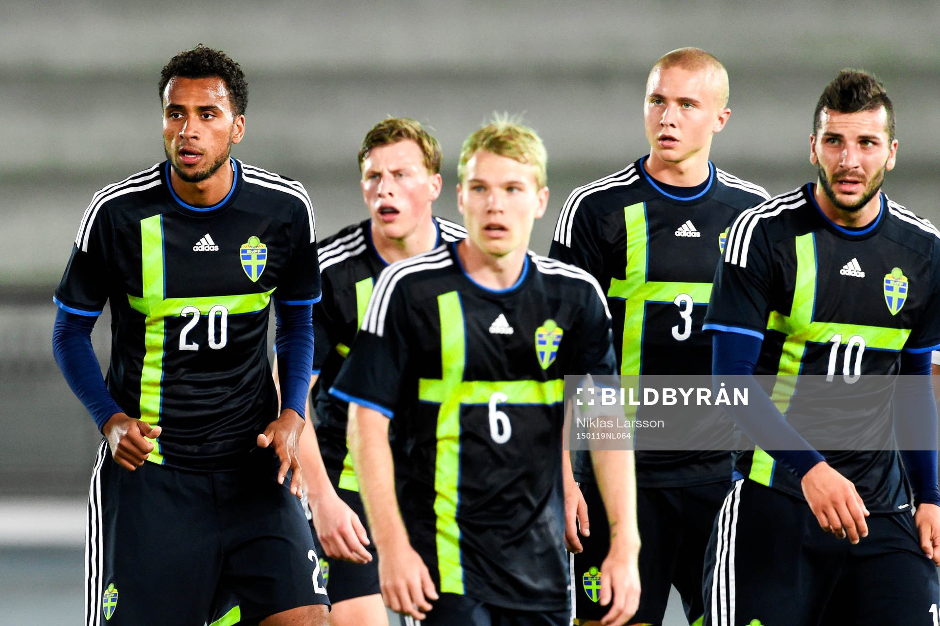 Sveriges Isaac Kiese Thelin, Oscar Lewicki och Mikael Ishak under träningsmatchen mellan Sverige och Finland den 19 januari 2015 i Abu Dhabi.