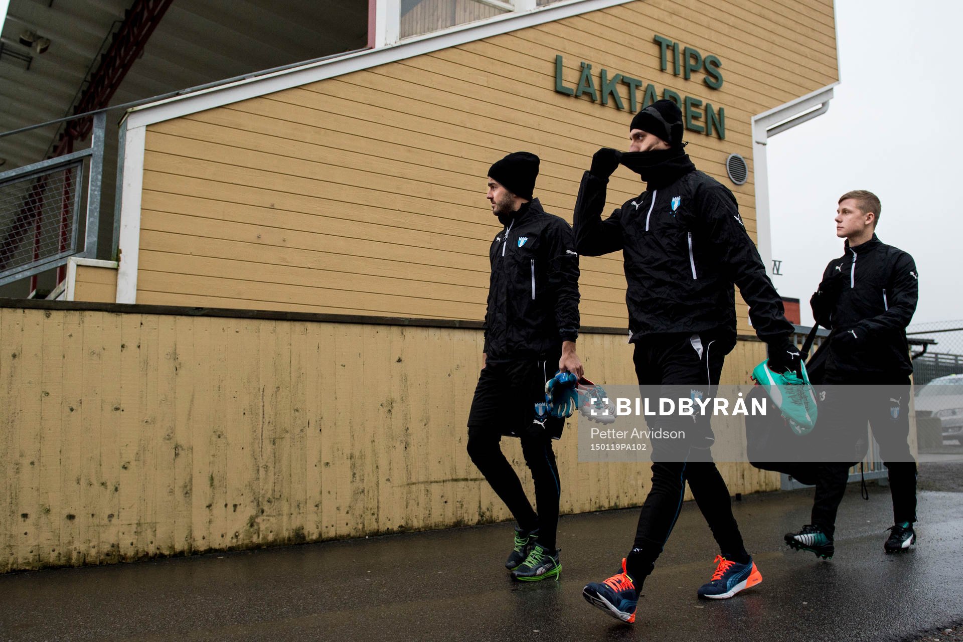 Malmö FFs målvakt Zlatan Azinovic, Agon Mehmeti och Erik