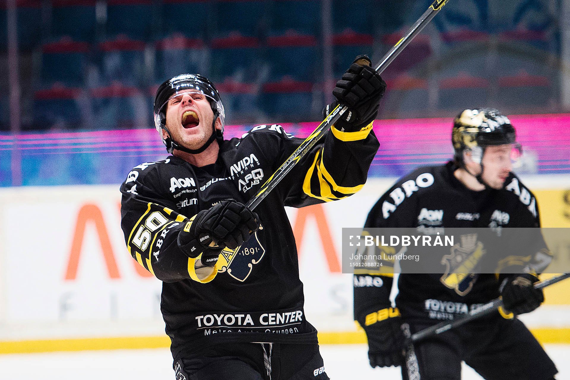 s Conny Strömberg skriker ut i frustration