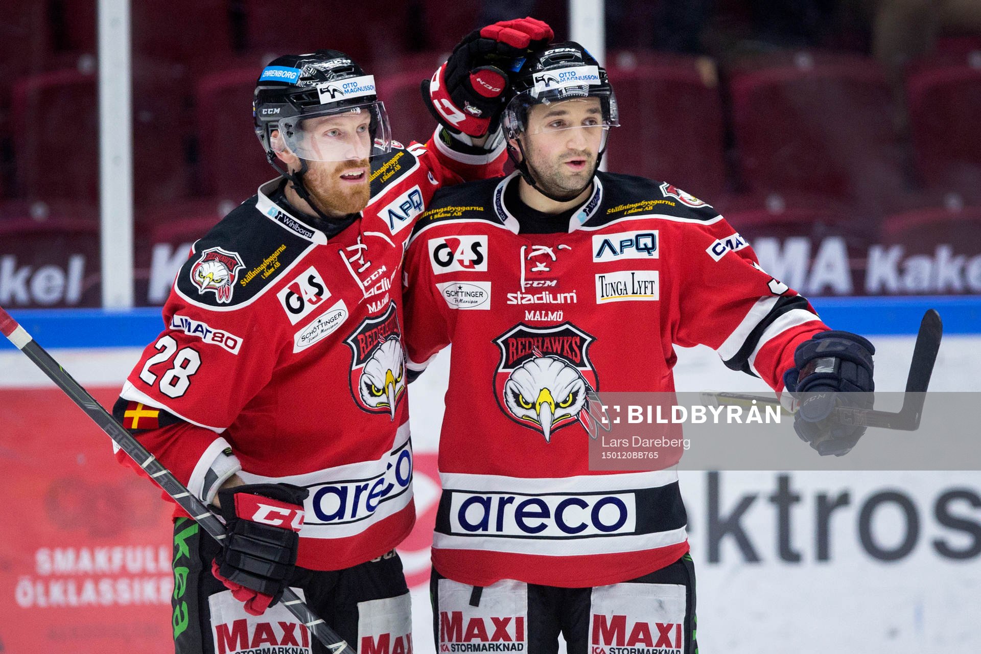 Malmö Redhawks Jens Olsson  (28) har precis gjort 6-1 och