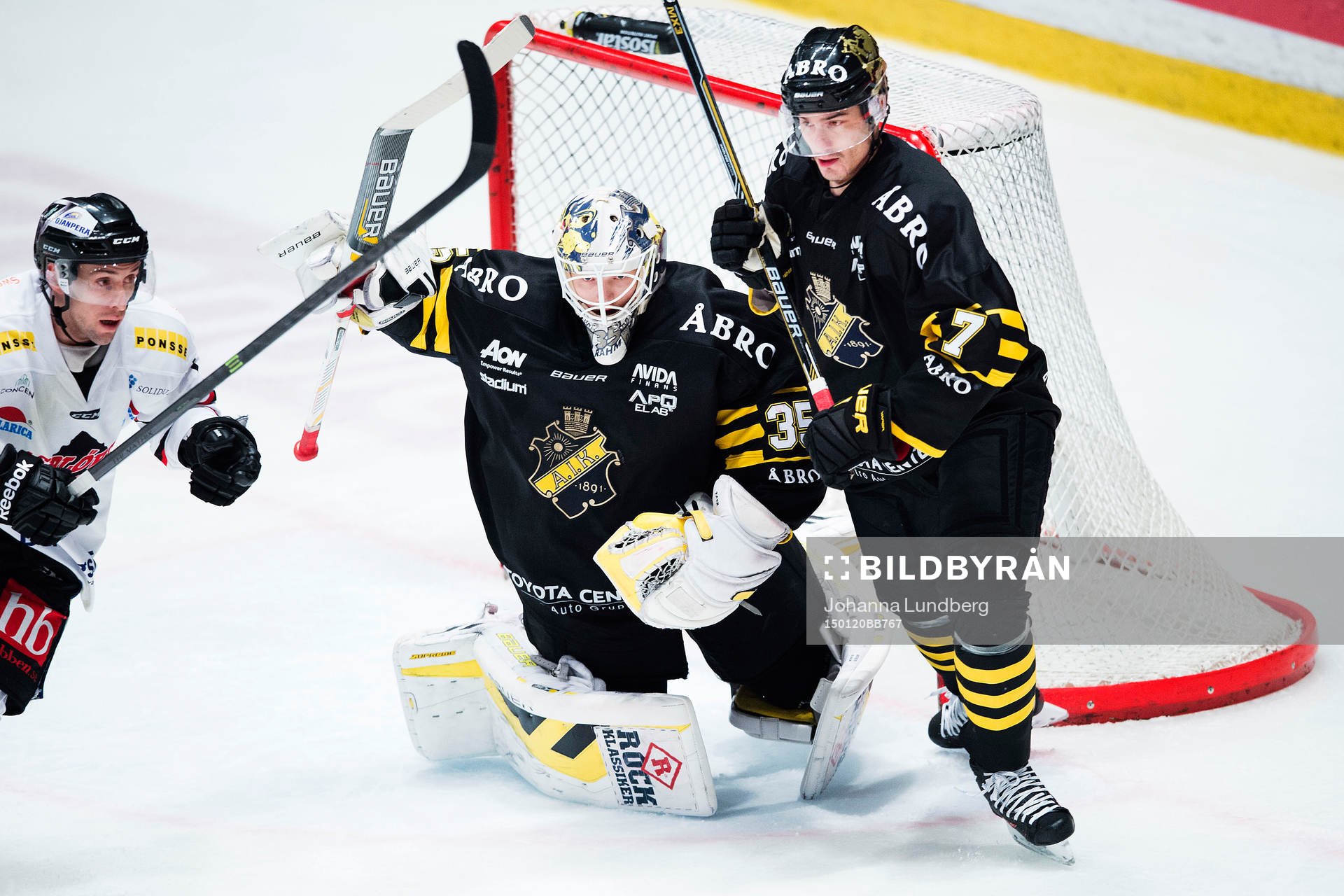 s målvakt Robin Rahm och Ziga Pavlin