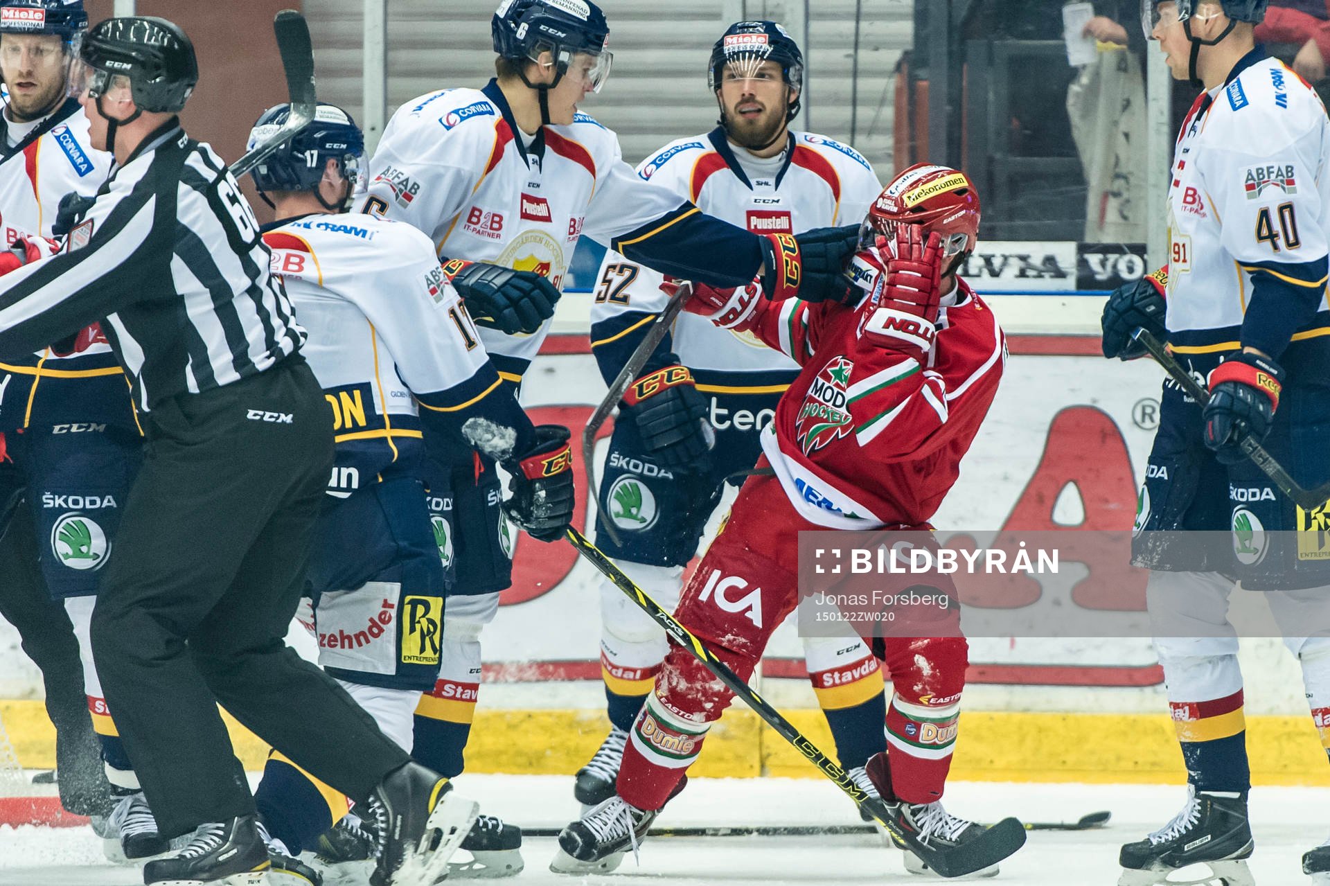 Modos Kyle Flanagan får stryk