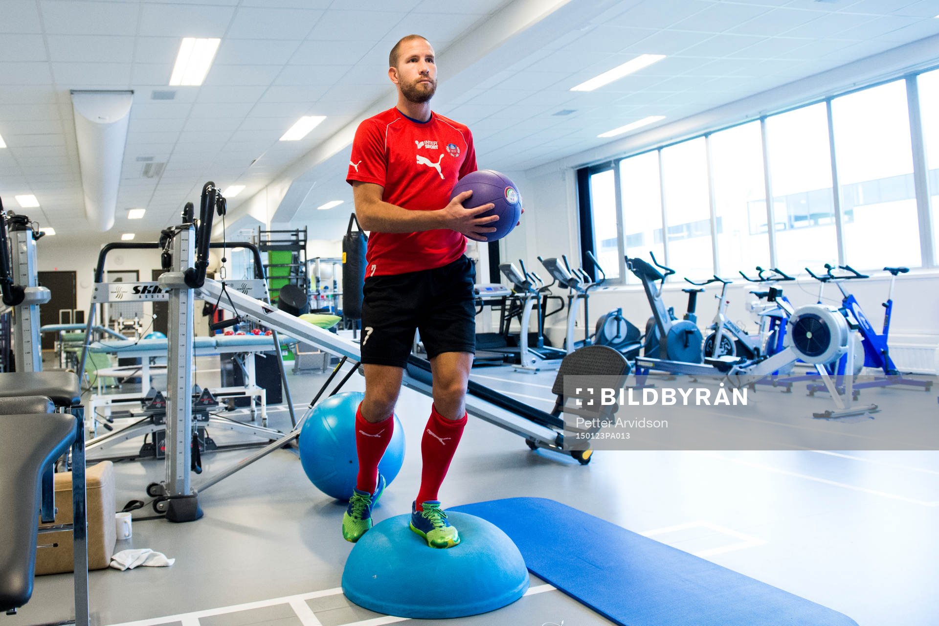Helsingborgs Mattias Lindström är 34år och får träna