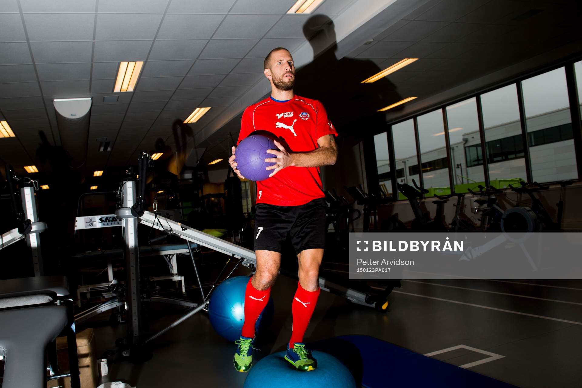 Helsingborgs Mattias Lindström är 34år och får träna