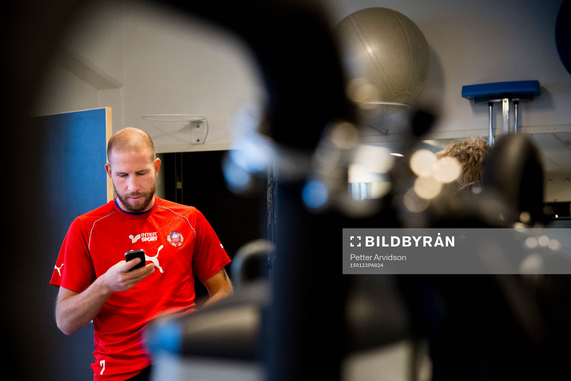 Helsingborgs Mattias Lindström är 34år och får träna
