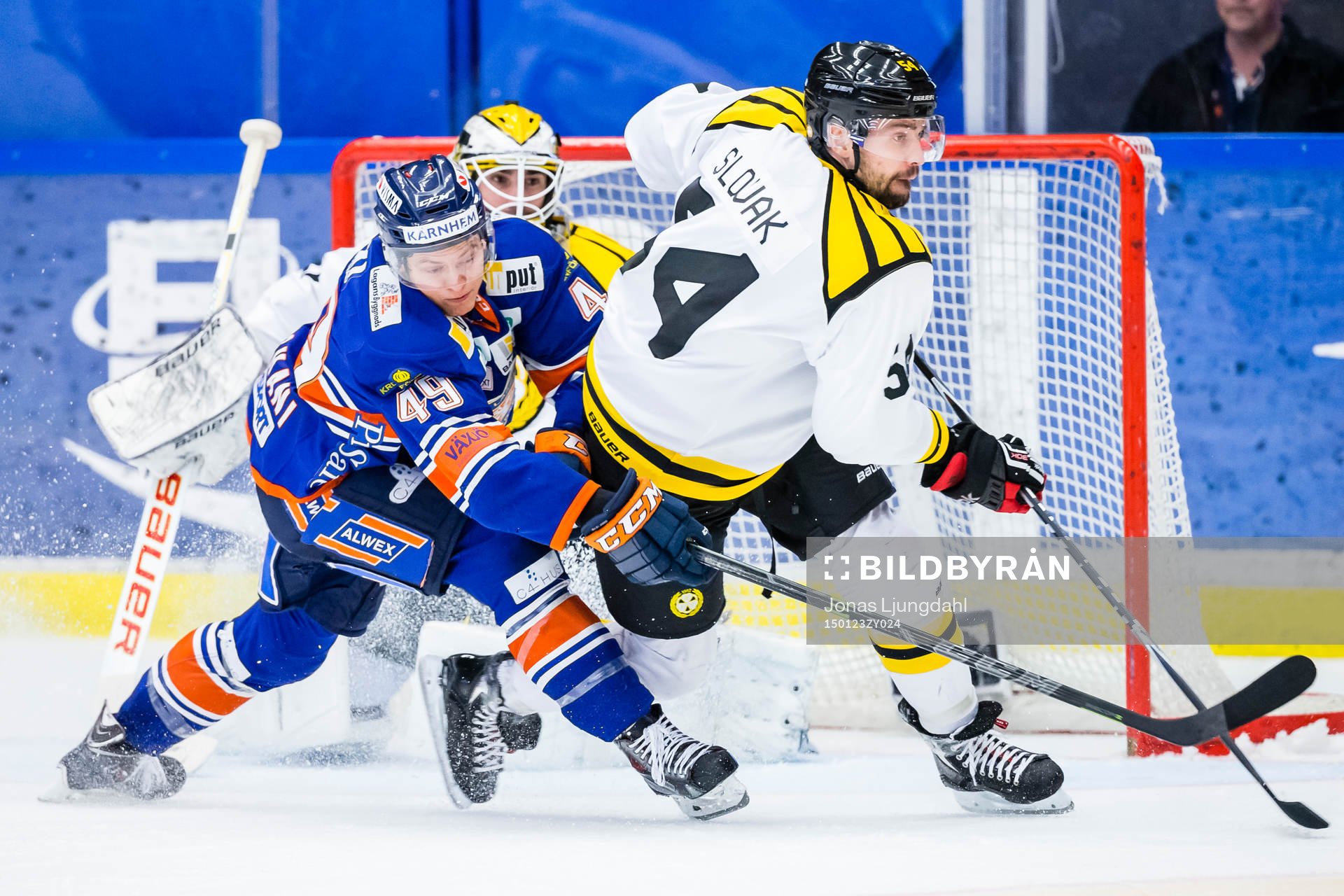 Växjös Rhett Rakhshani jagar Brynäs Tomas Slovak