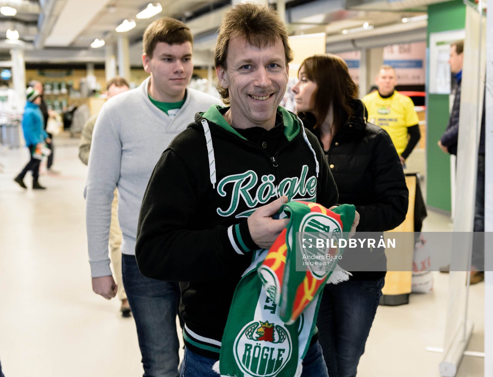 En glad Rögle supporter