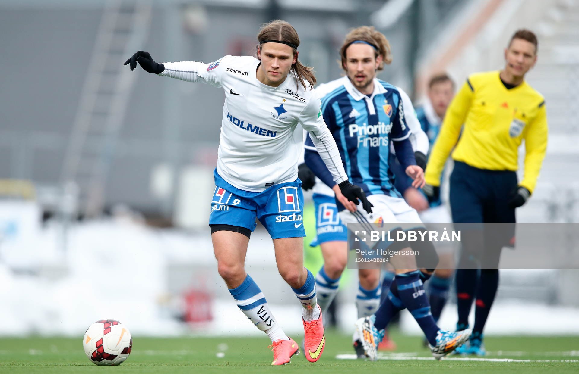 Norrköpings Arnór Ingvi Traustason och Djurgårdens