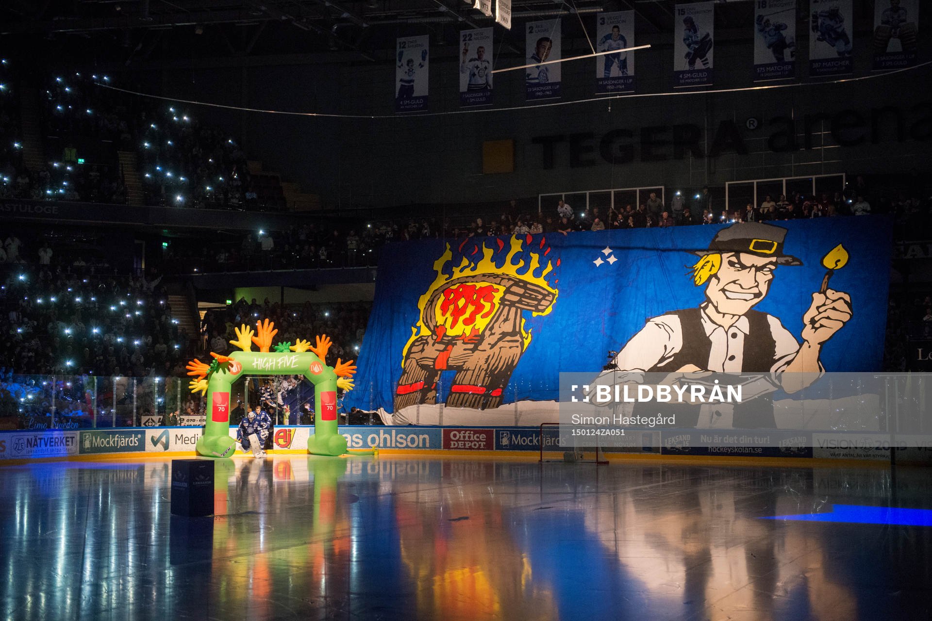 Tifo före ishockeymatchen i SHL mellan Leksand och Brynäs
