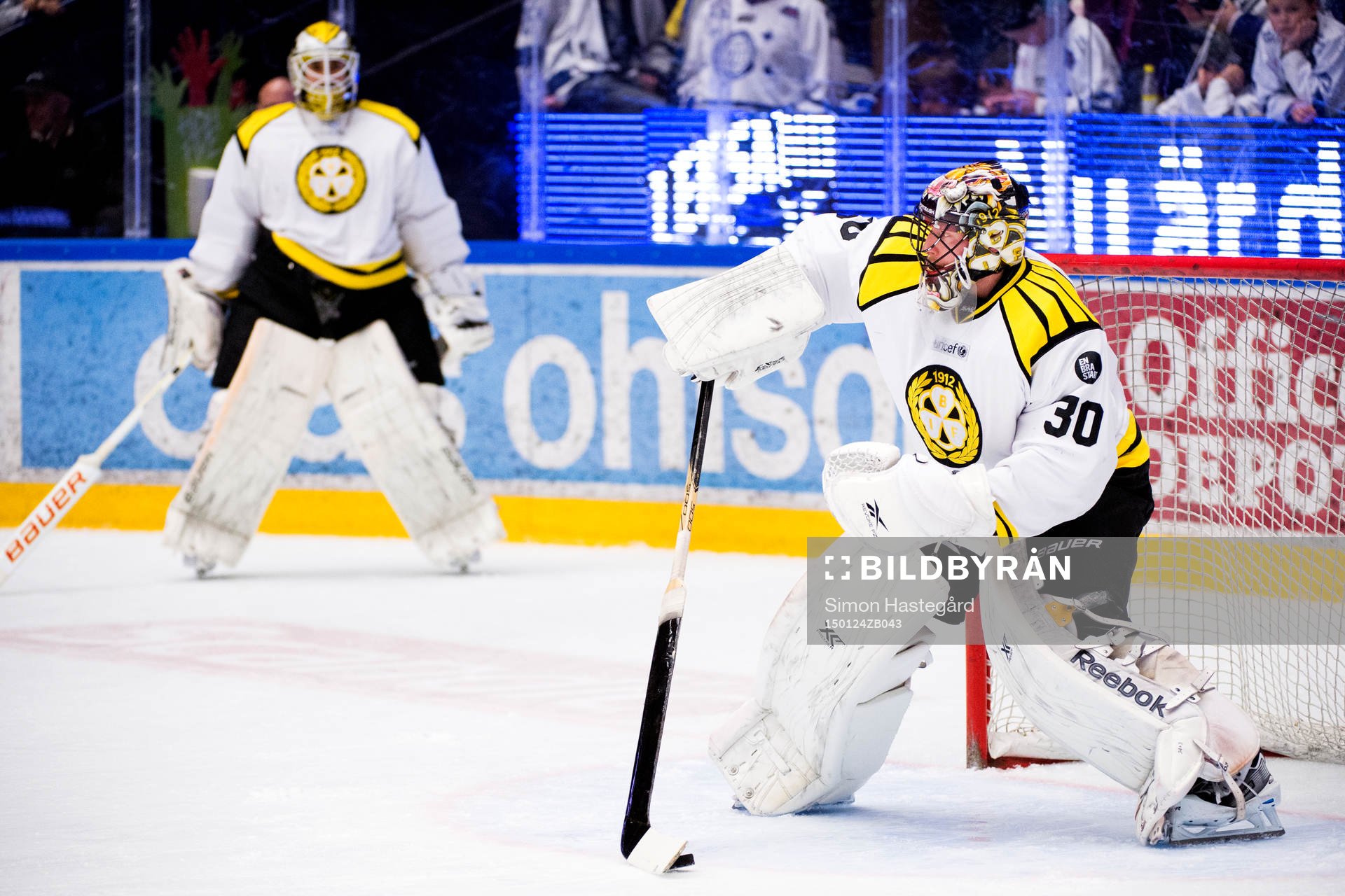 Brynäs målvakter Bernhard Starkbaum och Johan Holmqvist