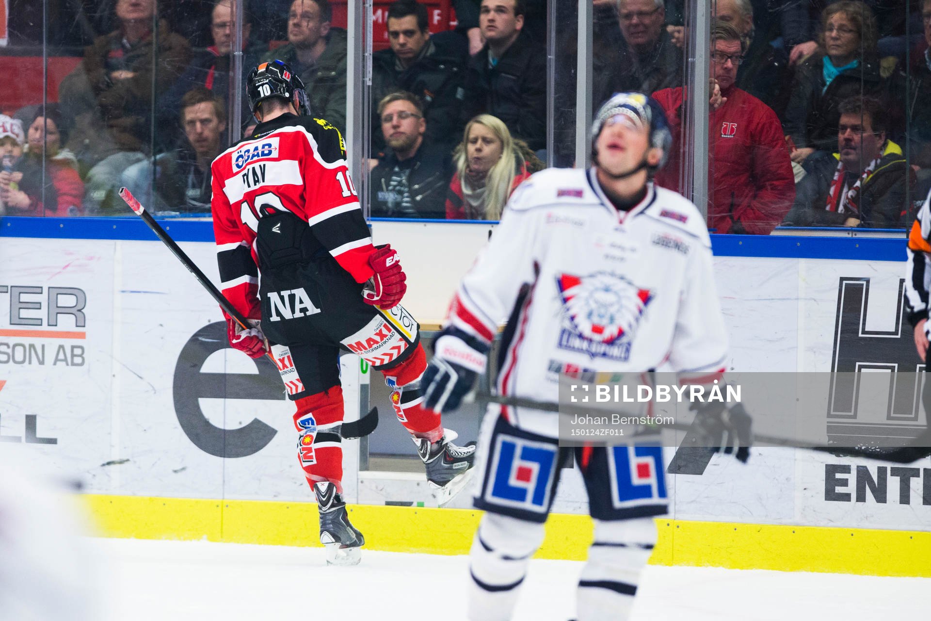 Örebros Derek Ryan blir utvisad