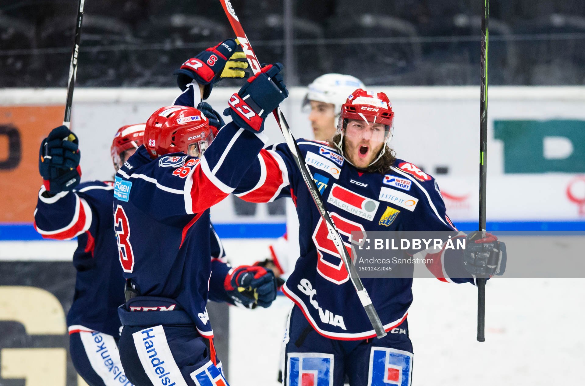 Södertäljes Erik Lindhagen (h) gör 1-1 kvitteringen och