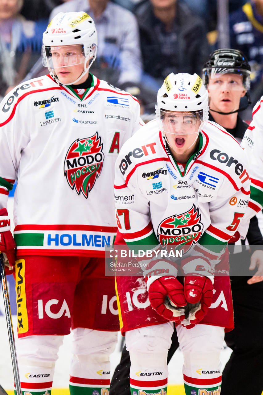 Modos Emil Djuse (h) har ont