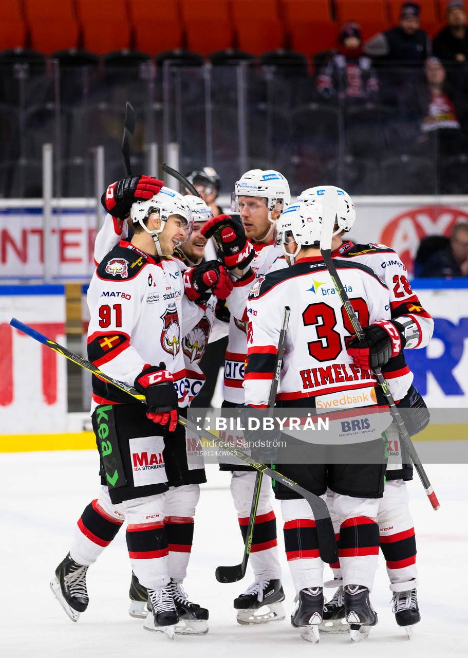 Malmö Redhawks Björn Svensson (v) ser glad ut och