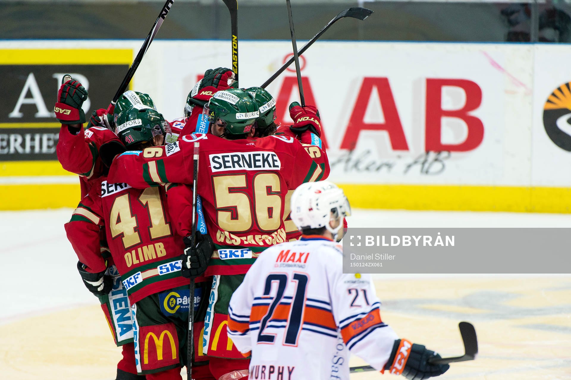 Frölundas Mattias Janmark och Robin Figren jublar