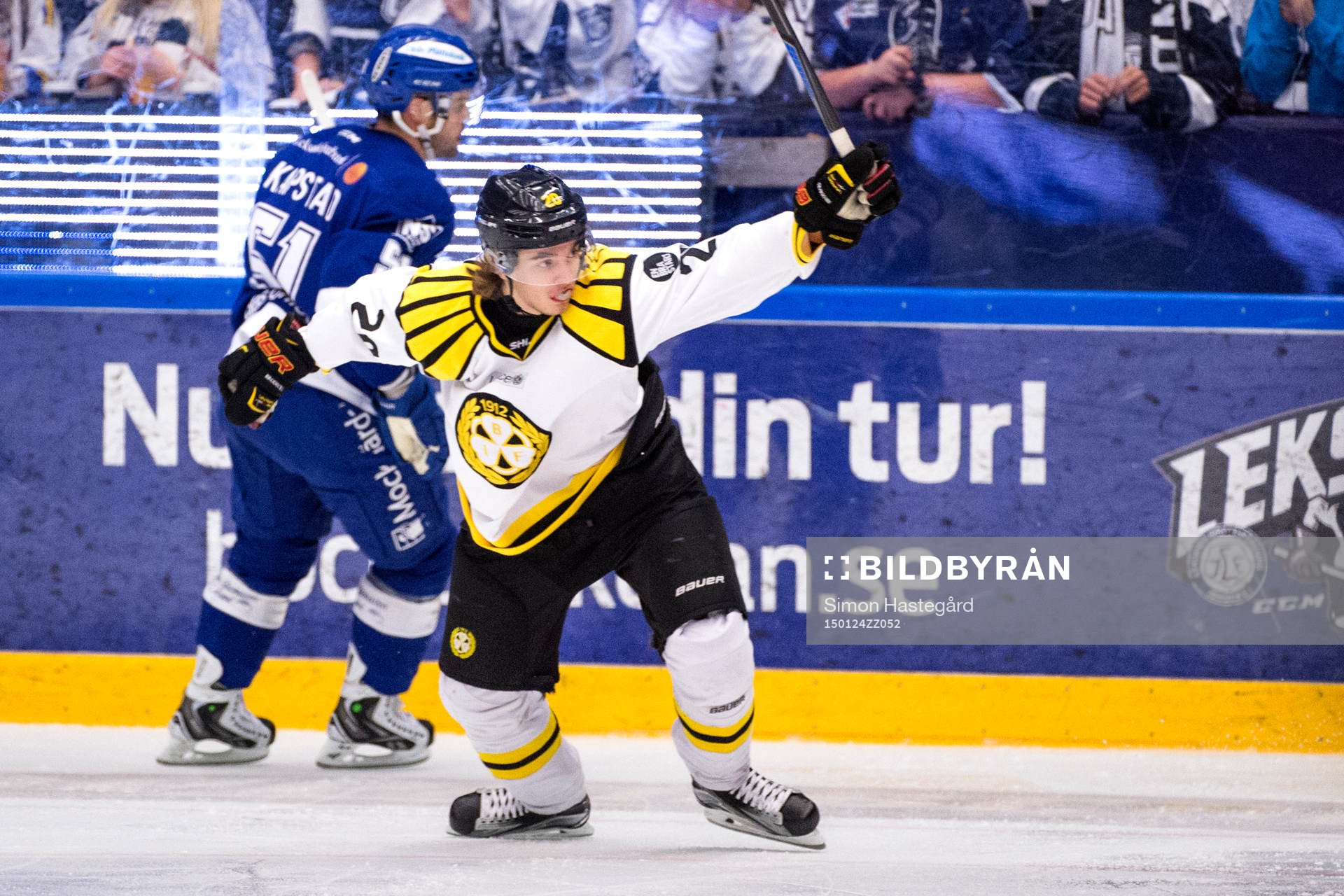Brynäs Adam Brodecki jublar