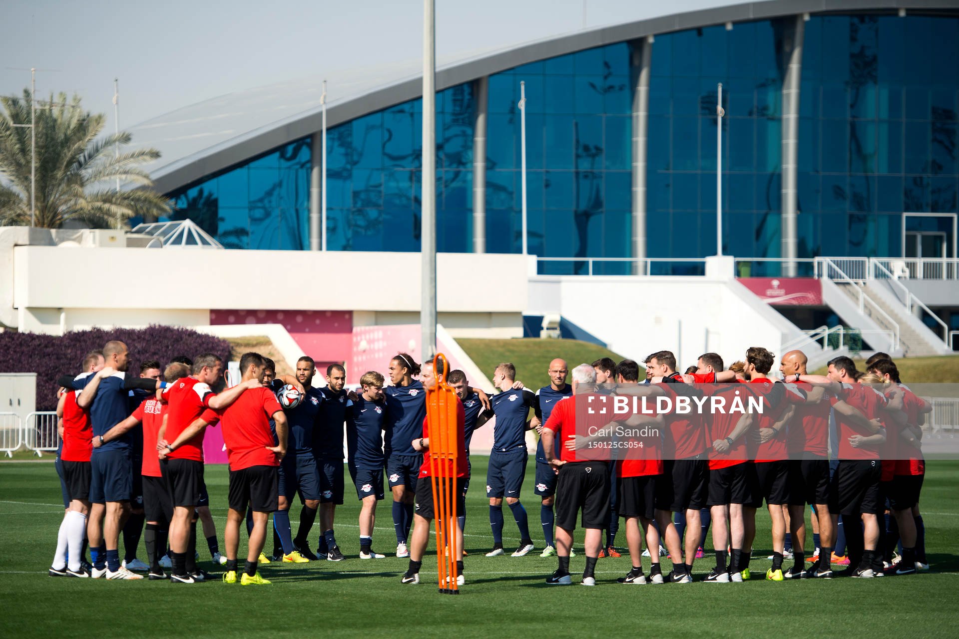 Leipzigs spelare har genomgång under en träning den 25 januari 2015 i Doha, Qatar.