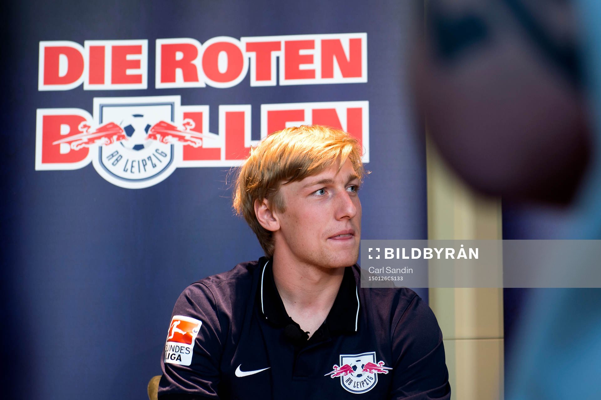 Leipzigs Emil Forsberg blir intervjuad