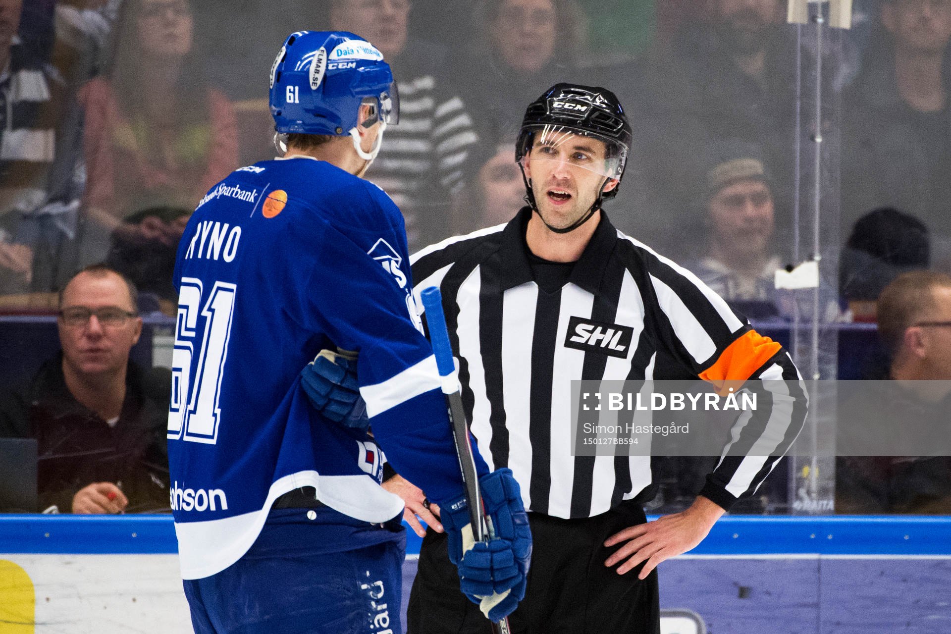 Leksands Johan Ryno i samtal med Domaren Mikael Nord