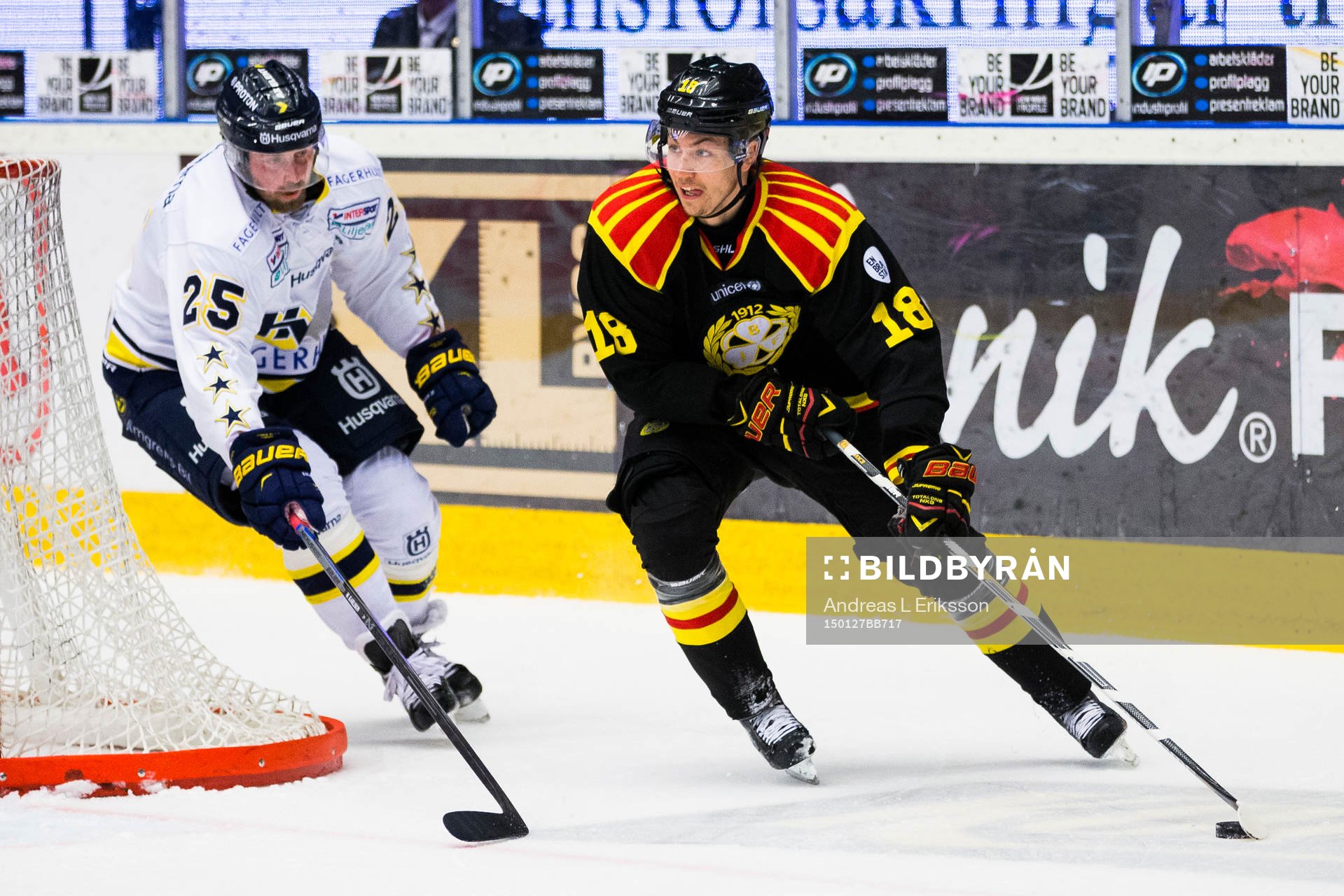 s Mattias Karlsson jagar Brynäs Anton Rödin