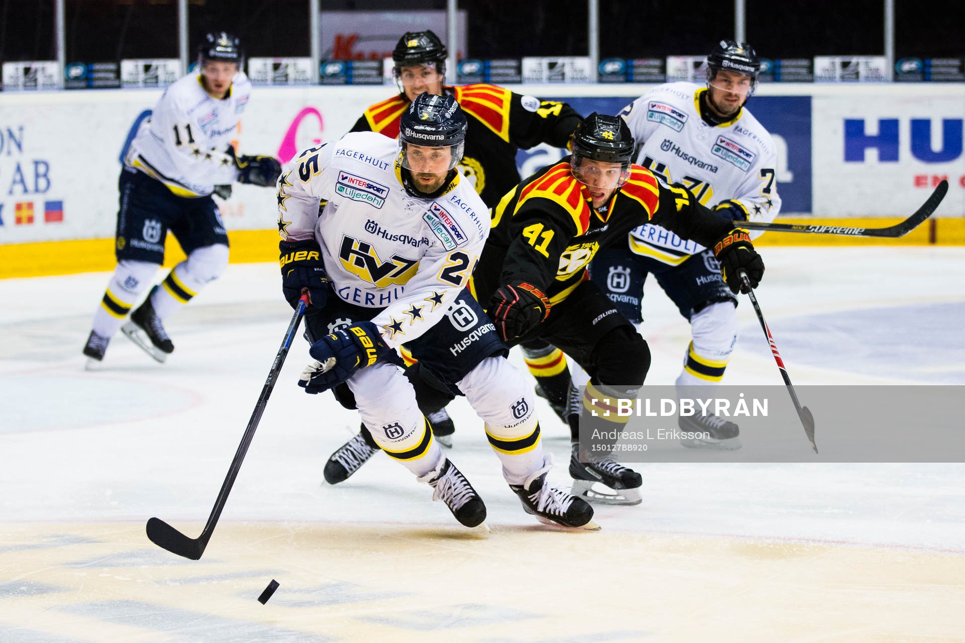 s Mattias Karlsson och Brynäs Greg Scott