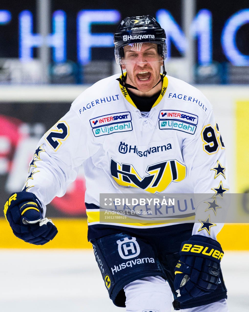 s Teemu Laine reagerar