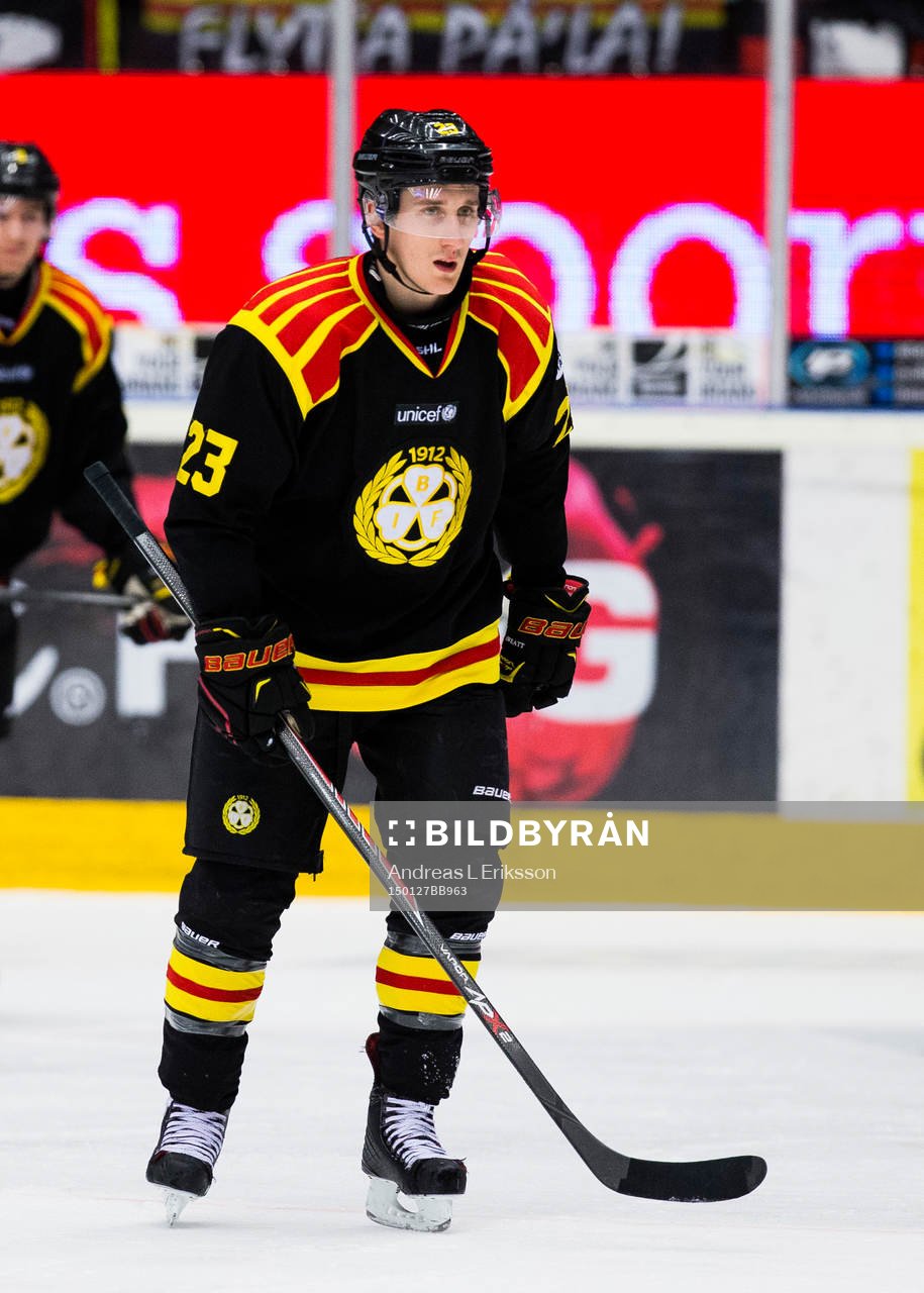 Brynäs Bill Sweatt ser deppig ut