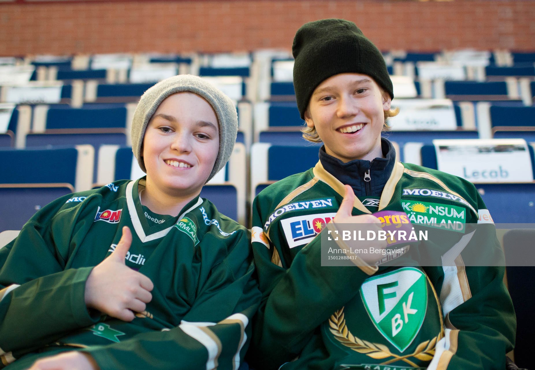 Unga färjestadssupporters