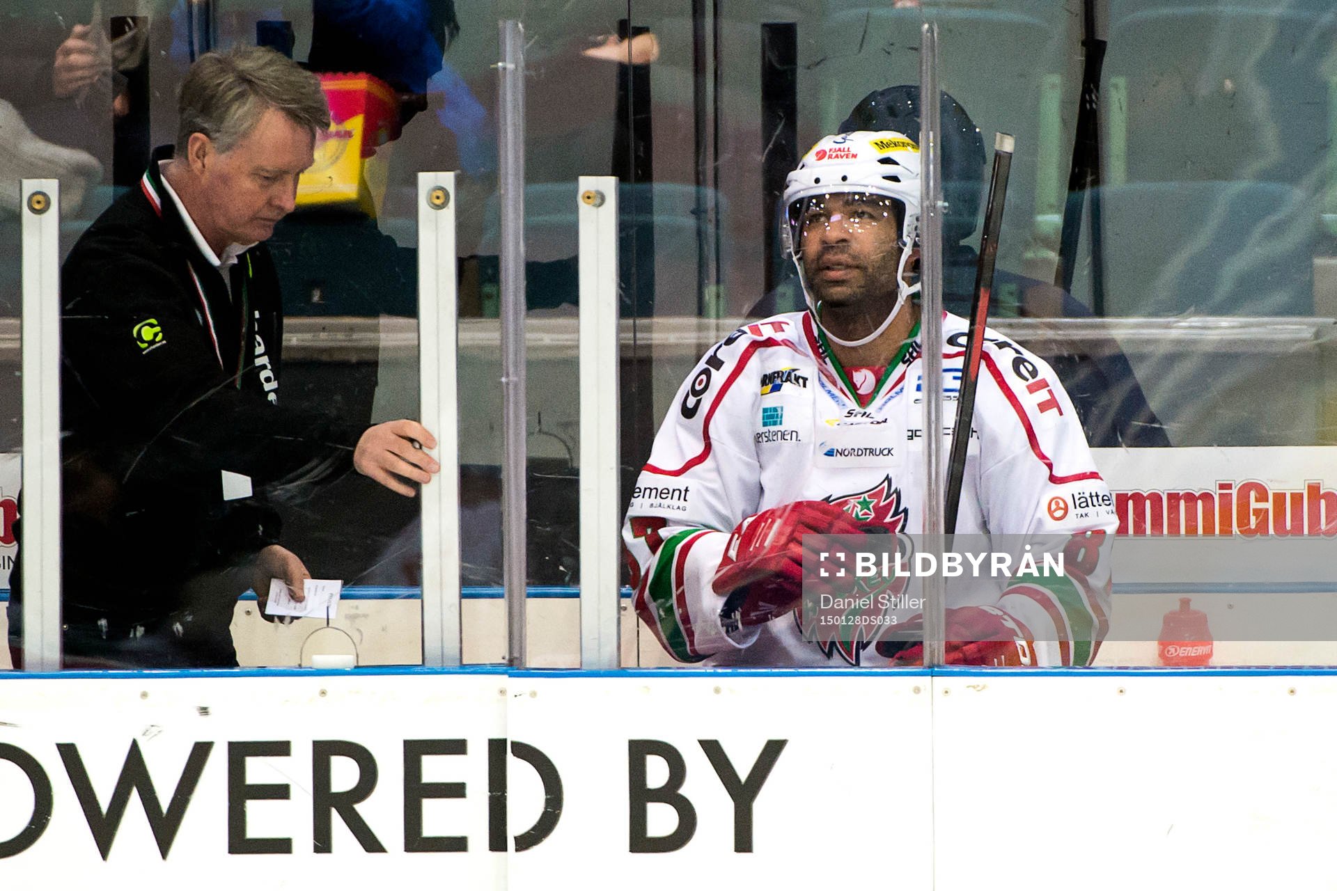 Modos Donald Brashear i utvisningsbåset