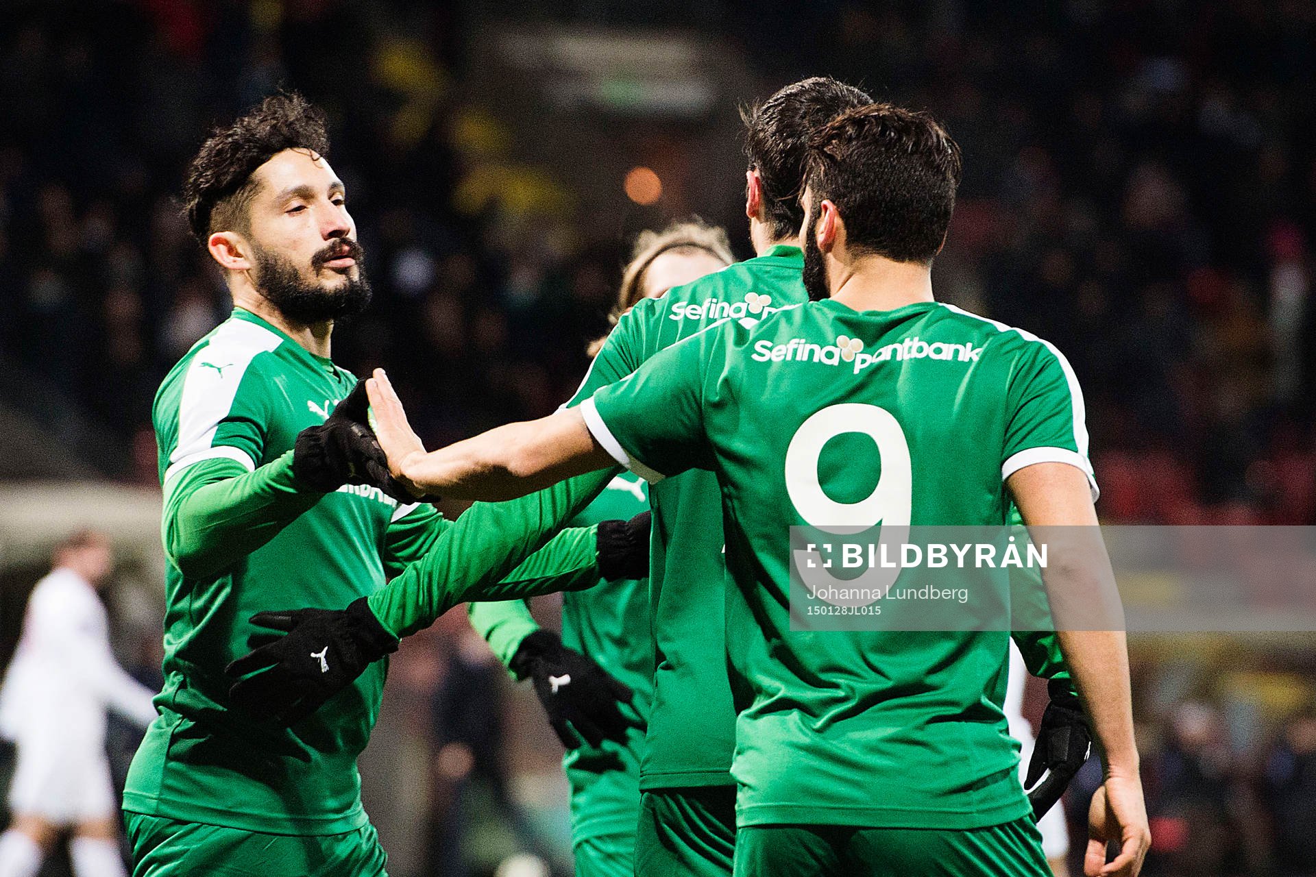Hammarbys Pablo Pinones-Arce och Stefan Batan jublar