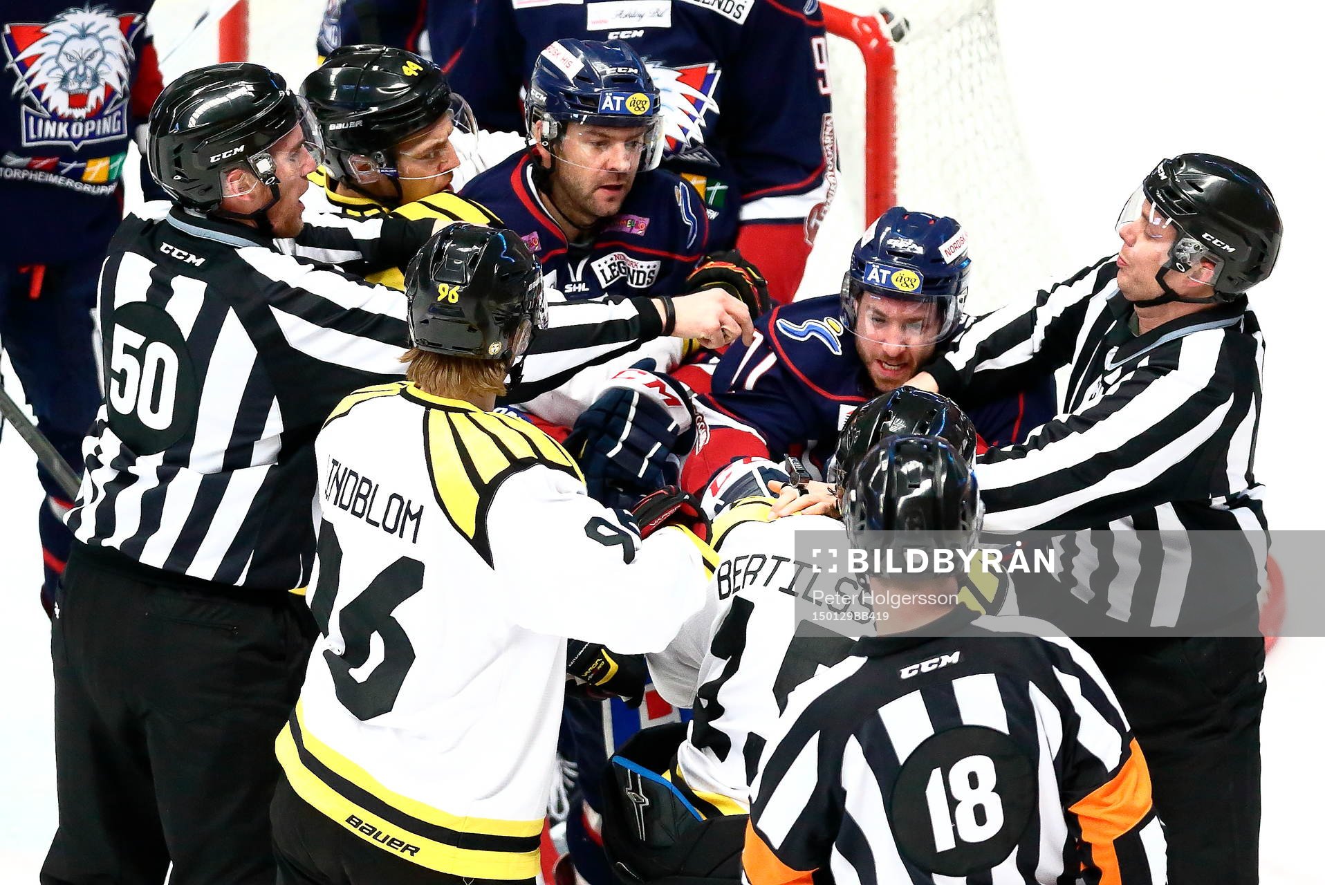 Slagsmål med Linköpings Jacob Micflikier och Brynäs