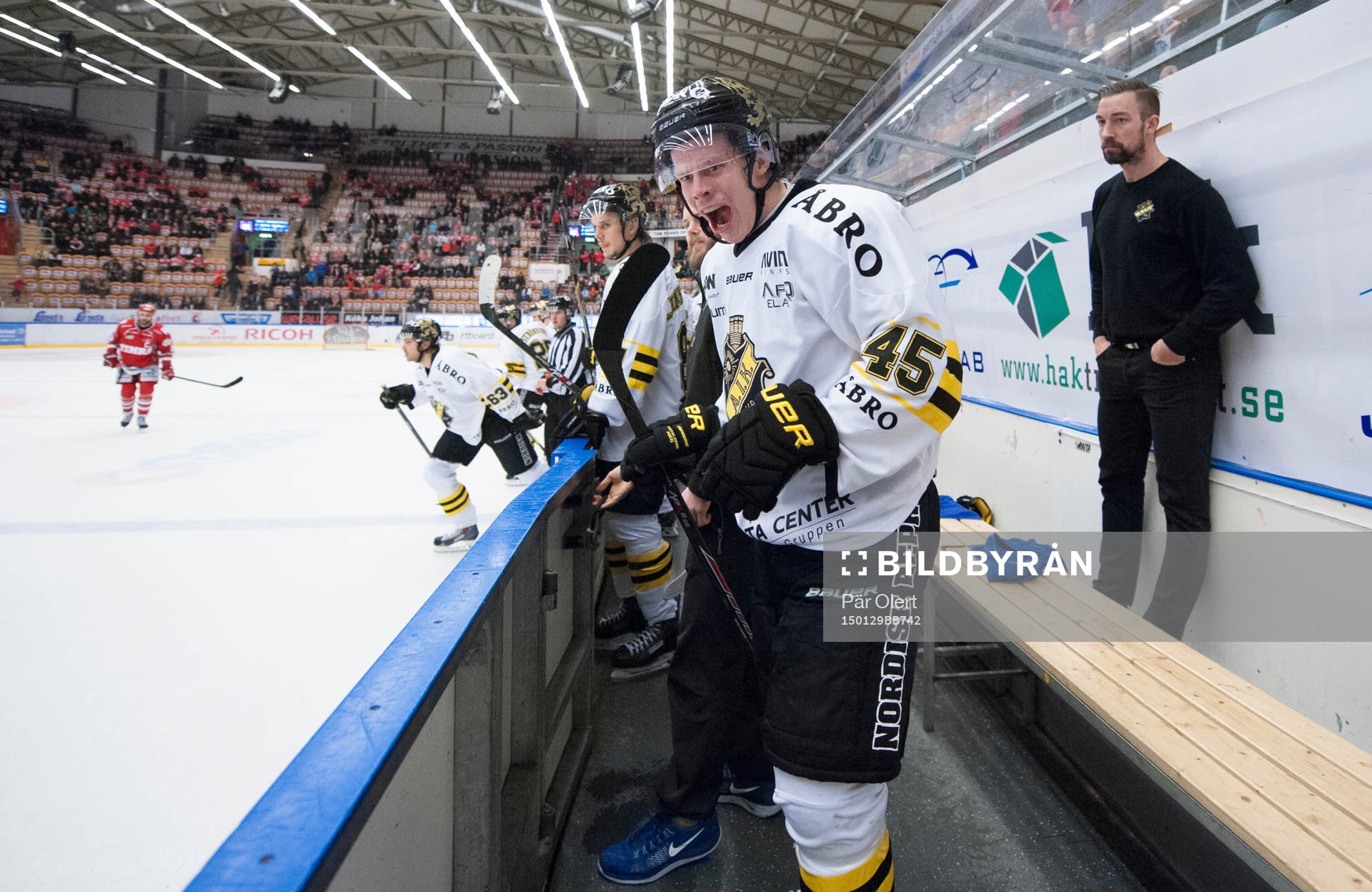 s Petter Lindberg jublar