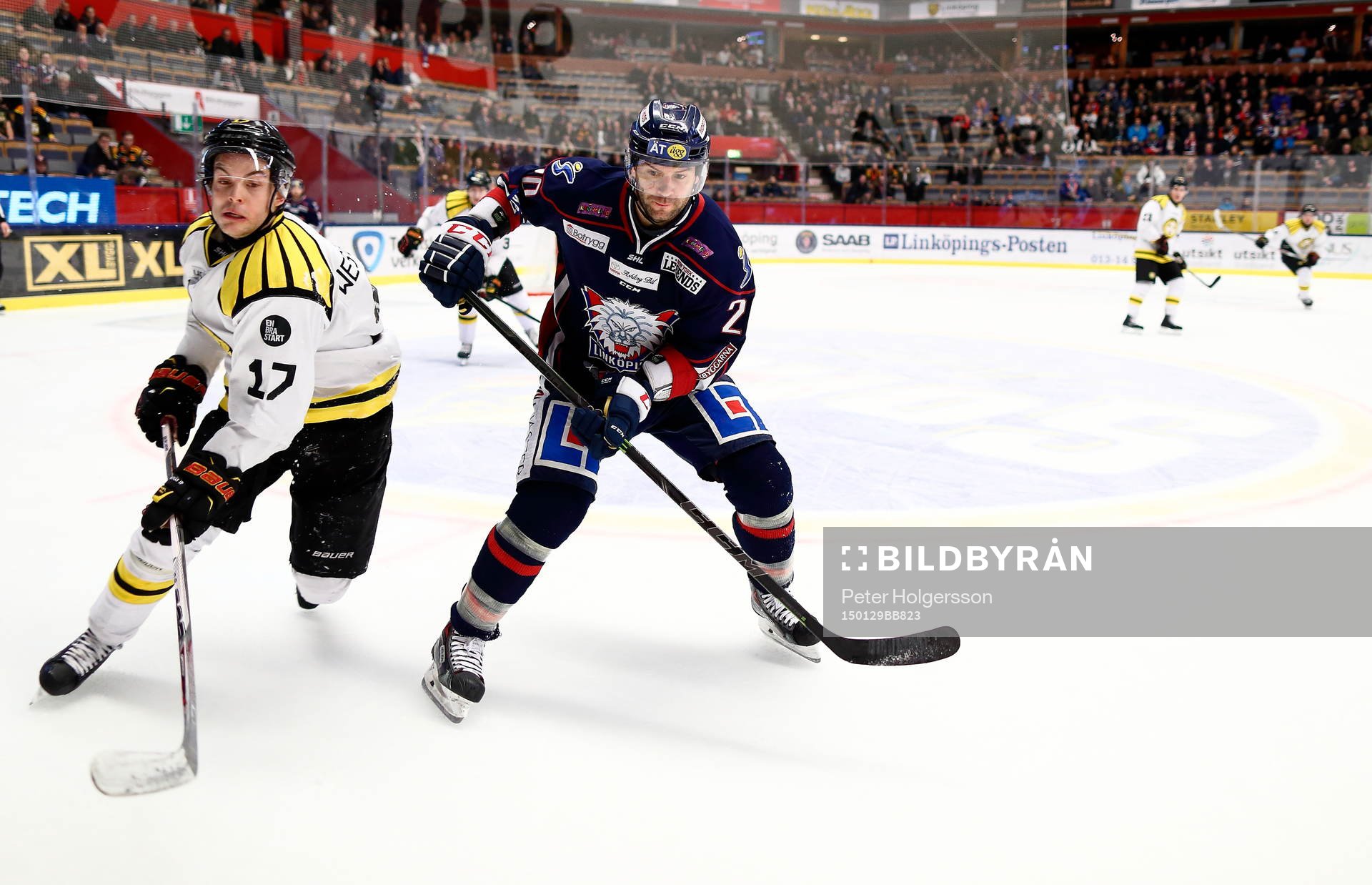 Brynäs Pathrik Westerholm och Linköpings Jeff Taffe