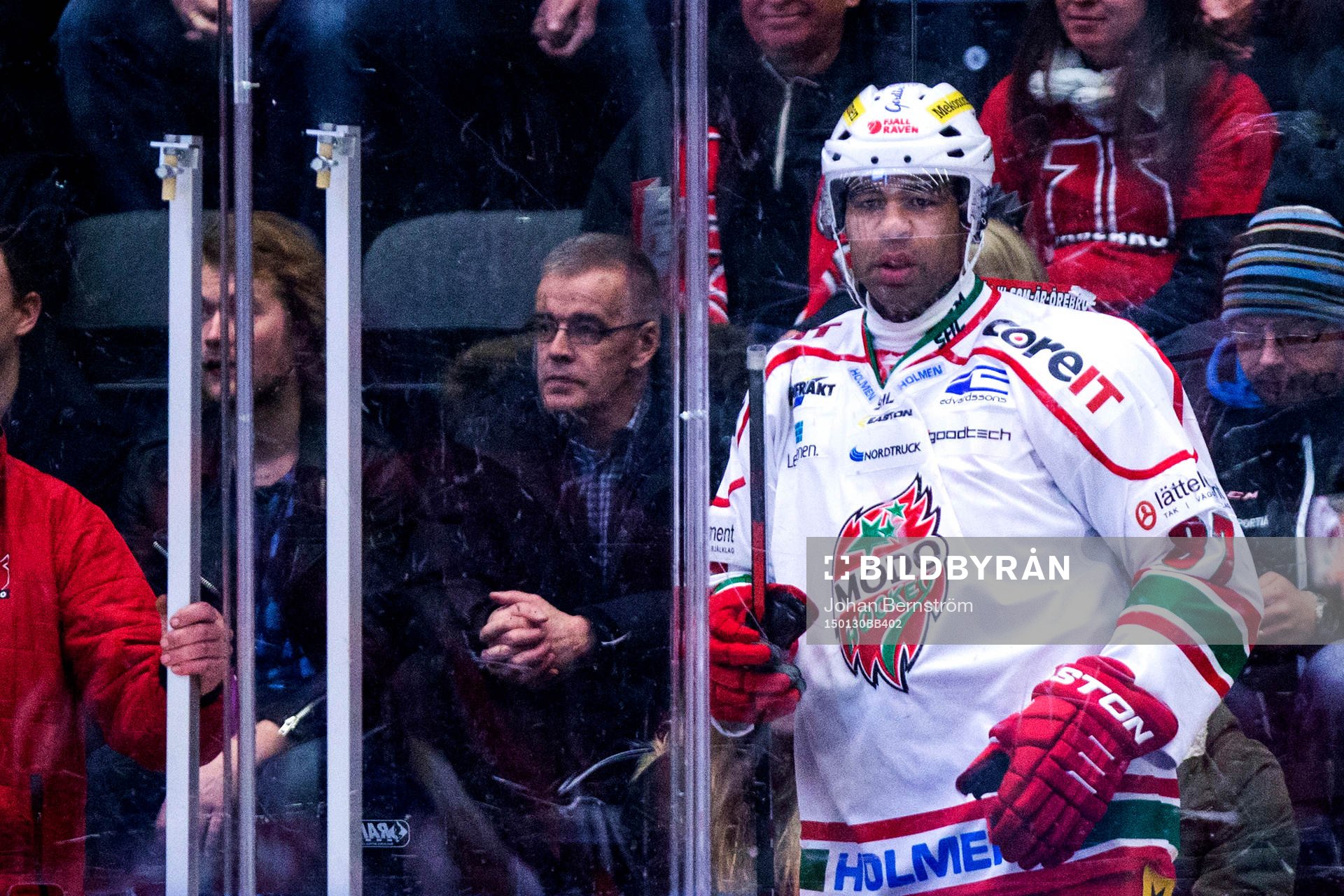 Modos Donald Brashear deppar i utvisningsbåset