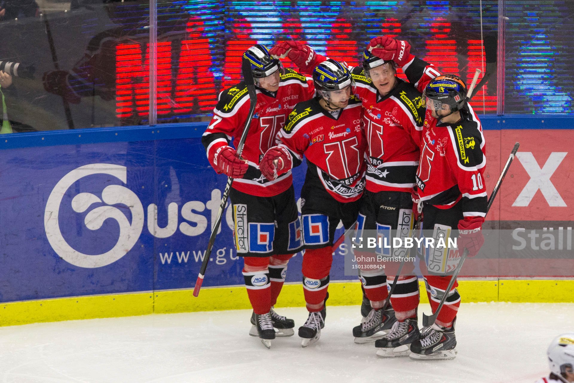Örebros Martin Johansson jublar