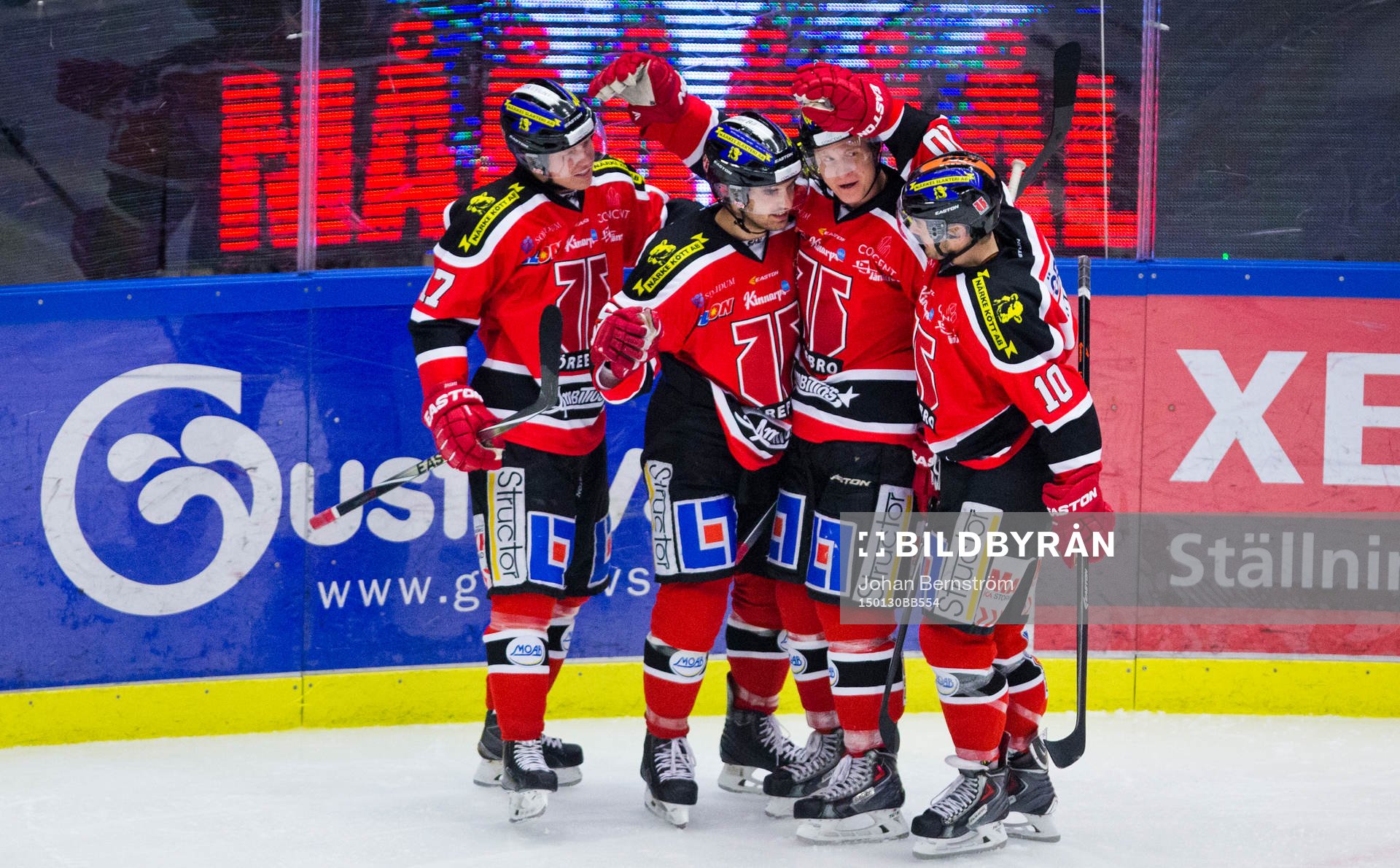 Örebros Martin Johansson jublar